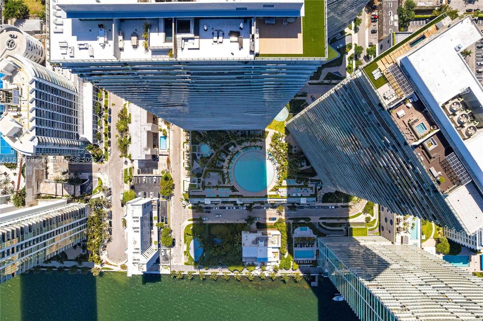 Small Image of 650 NORTH EAST 32ND ST #UPH5302, Miami Number 26