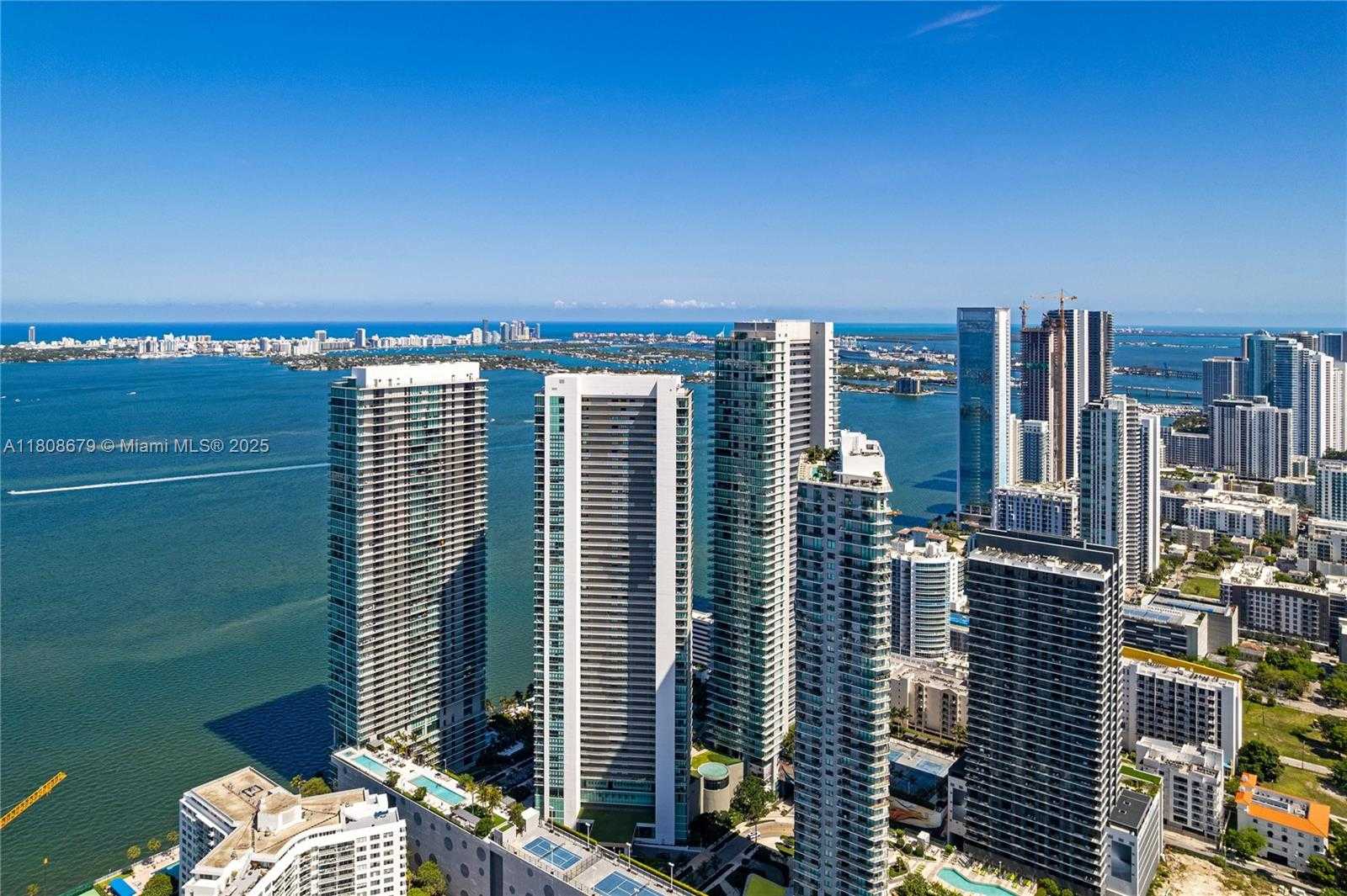 Small Image of 650 NORTH EAST 32ND ST #UPH5302, Miami Number 27
