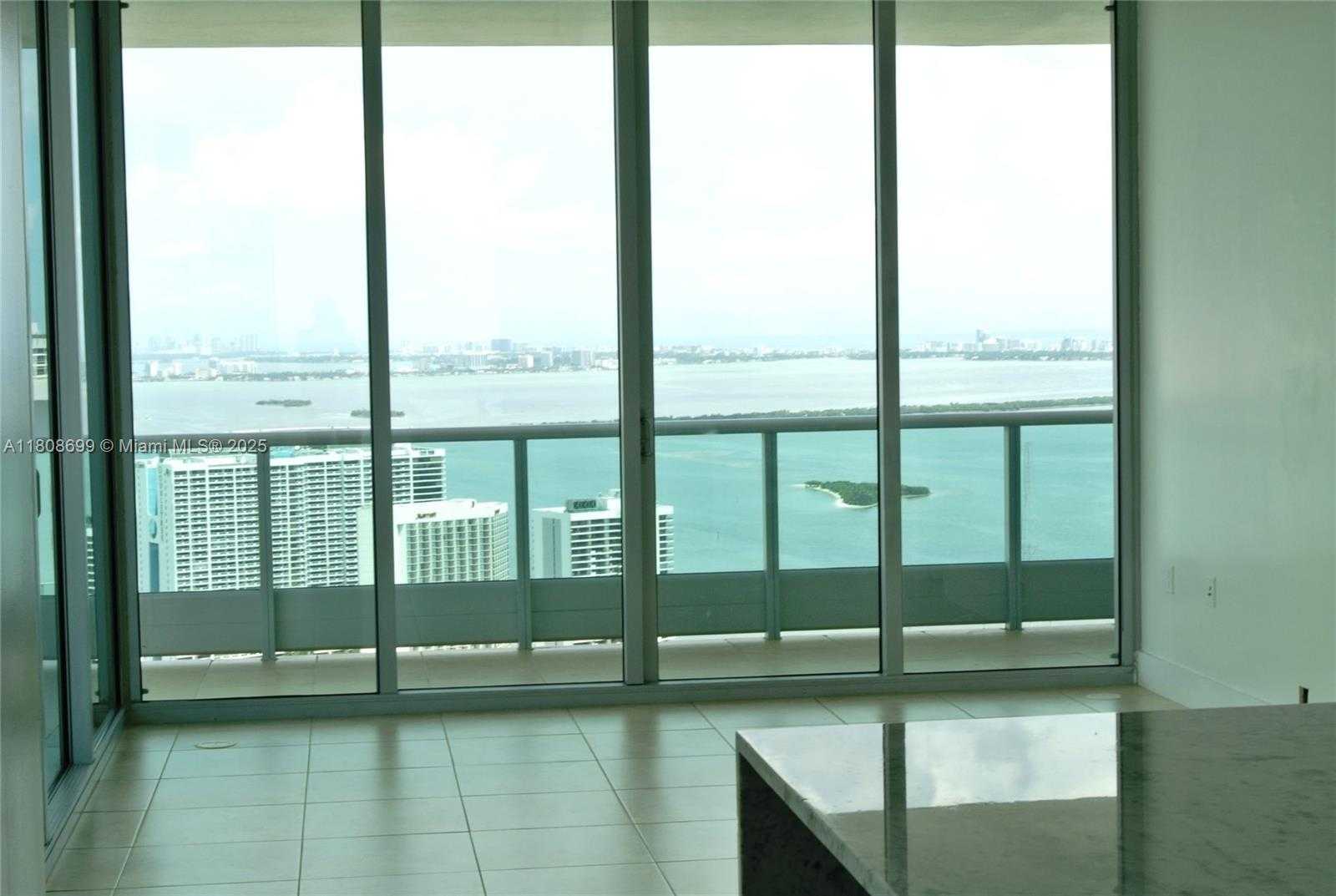 Small Image of Miami Number 12