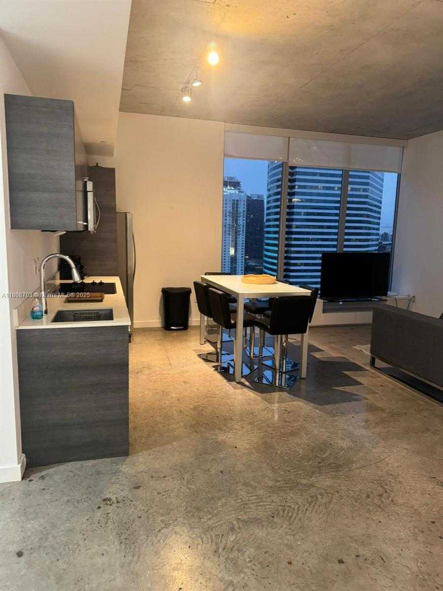 Small Image of 151 SOUTH EAST 1ST ST #2811, Miami Number 3