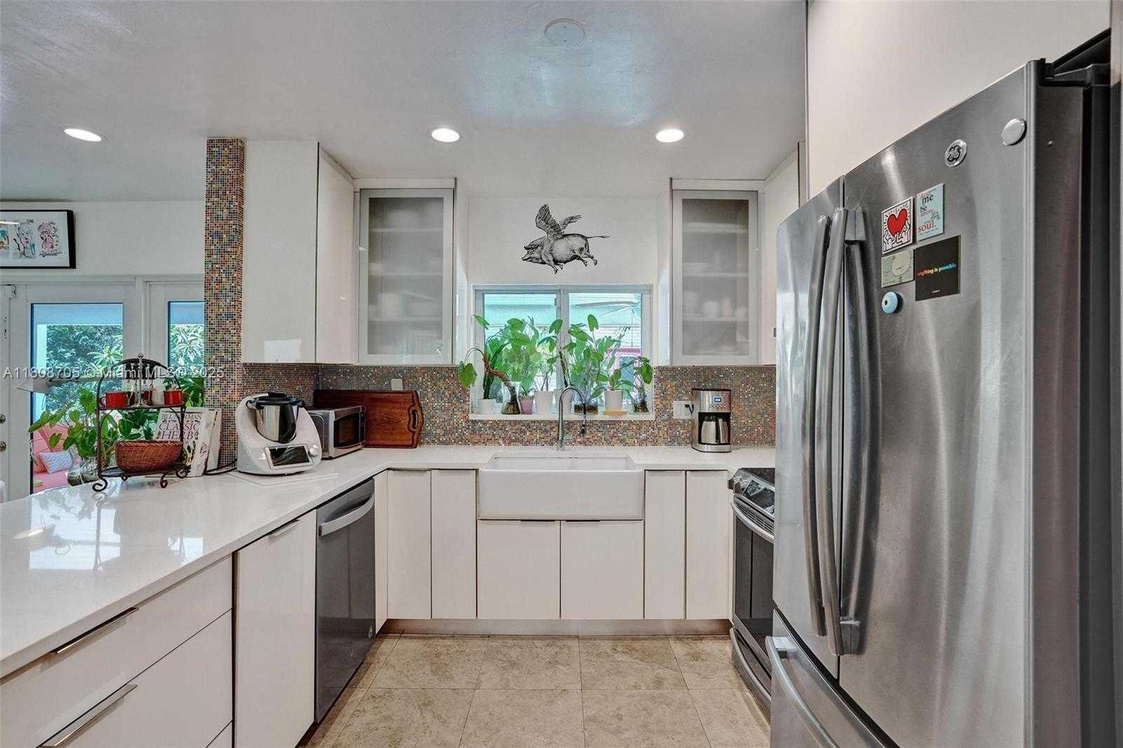Small Image of 13120 SOUTH WEST 82ND CT, Pinecrest Number 11