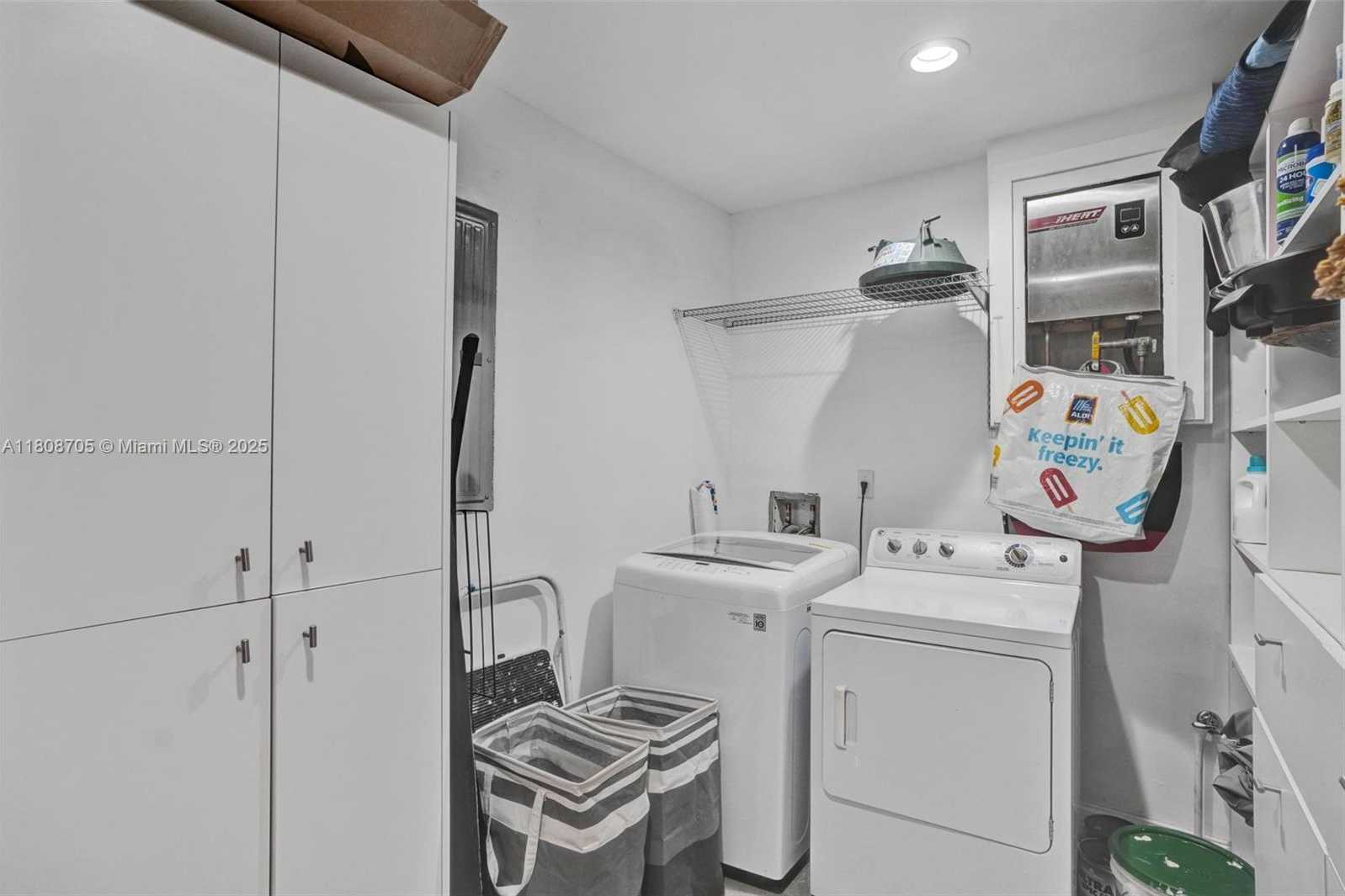 Small Image of 13120 SOUTH WEST 82ND CT, Pinecrest Number 31