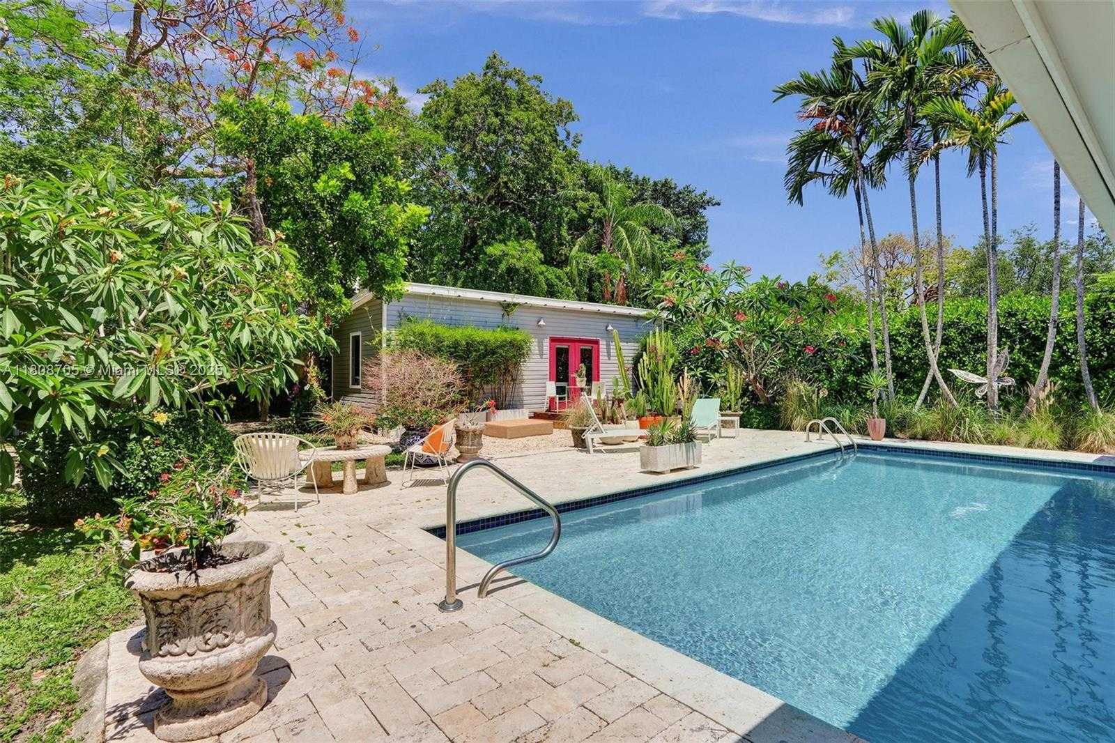 Small Image of 13120 SOUTH WEST 82ND CT, Pinecrest Number 37