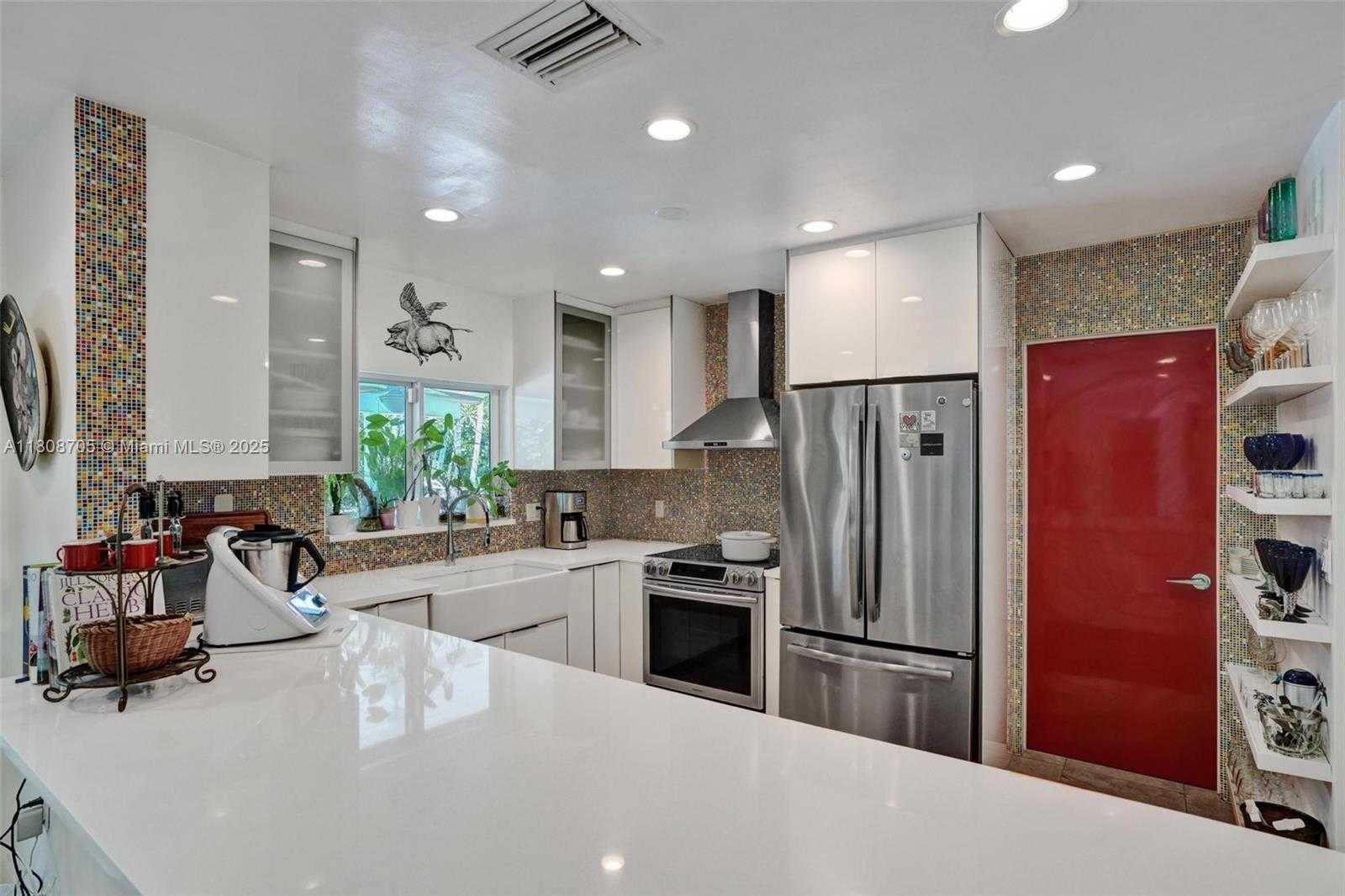 Small Image of 13120 SOUTH WEST 82ND CT, Pinecrest Number 9