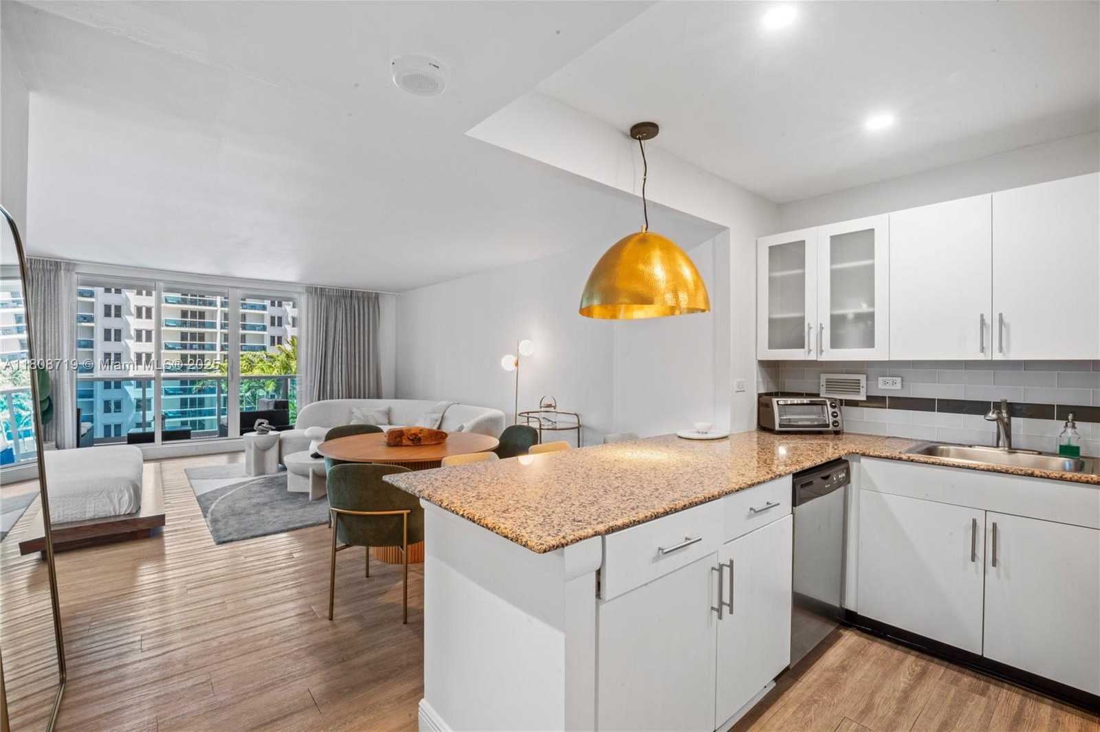 Small Image of 2301 COLLINS AVE #720, Miami Beach Number 2