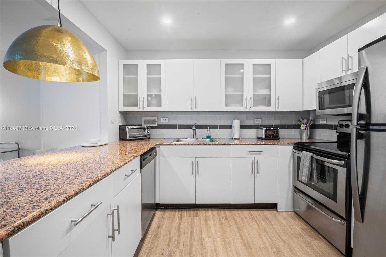 Small Image of 2301 COLLINS AVE #720, Miami Beach Number 5
