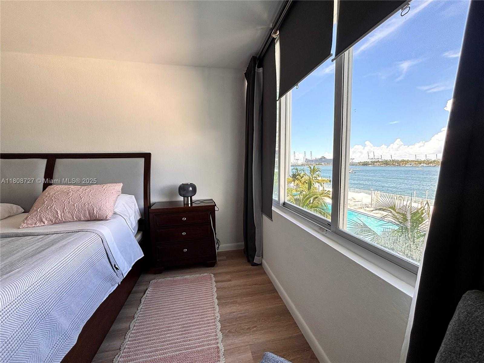Small Image of 1000 WEST AVE #314, Miami Beach Number 8