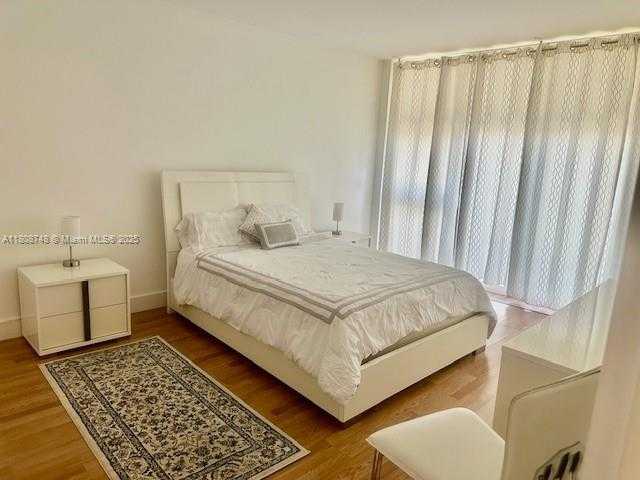 Small Image of 10275 COLLINS AVE #223, Bal Harbour Number 13