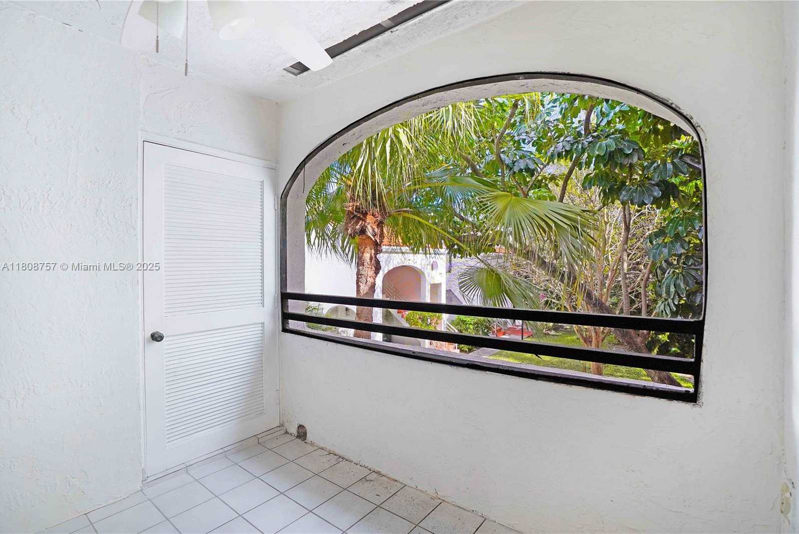 Small Image of 3570 MAGELLAN CIR #228-2, Aventura Number 16