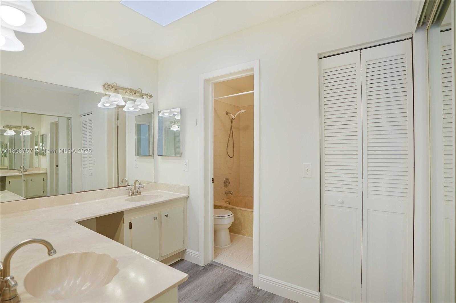 Small Image of 3570 MAGELLAN CIR #228-2, Aventura Number 21