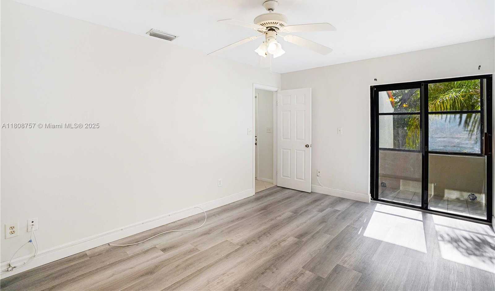 Small Image of 3570 MAGELLAN CIR #228-2, Aventura Number 23