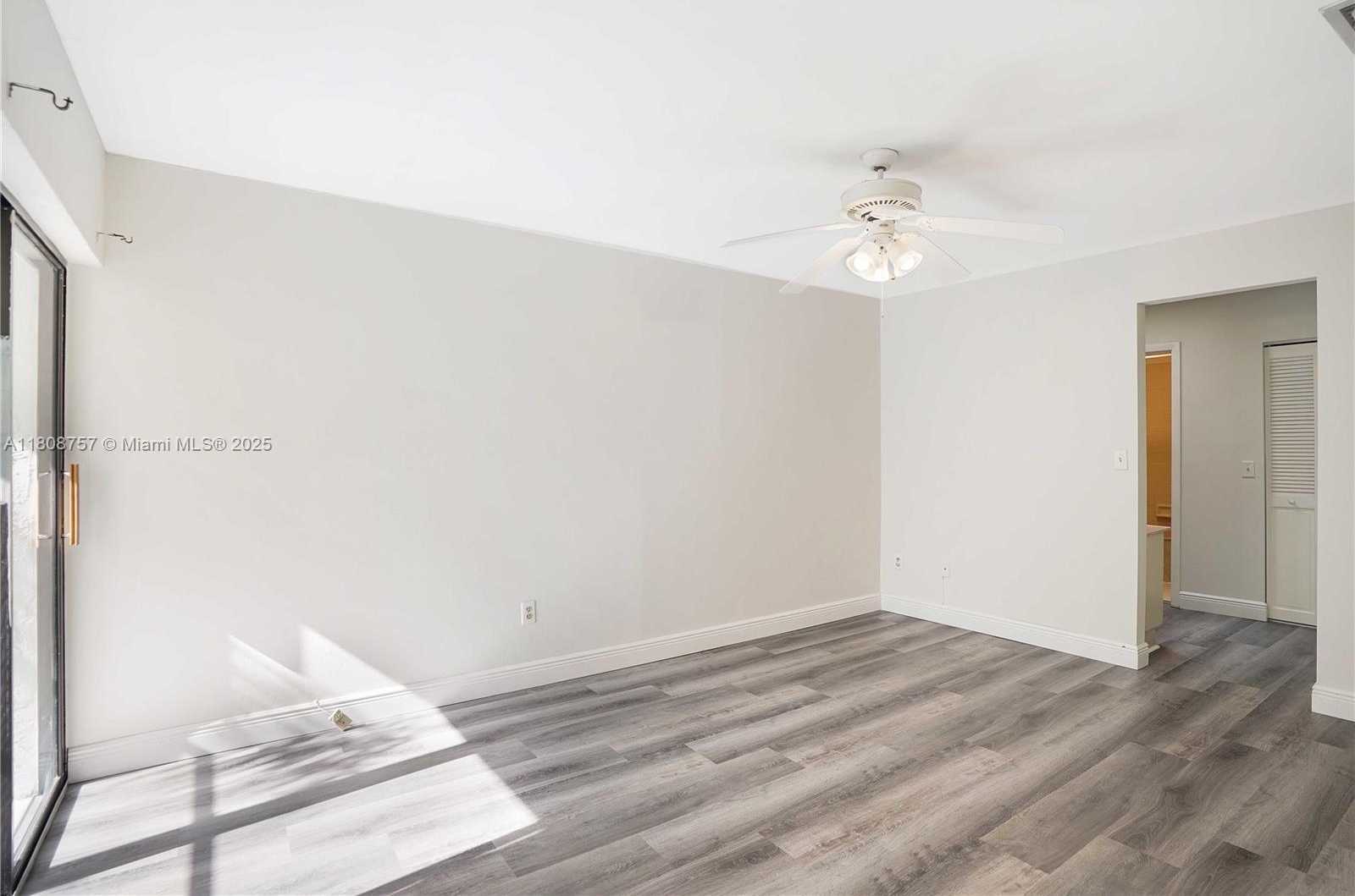 Small Image of 3570 MAGELLAN CIR #228-2, Aventura Number 24