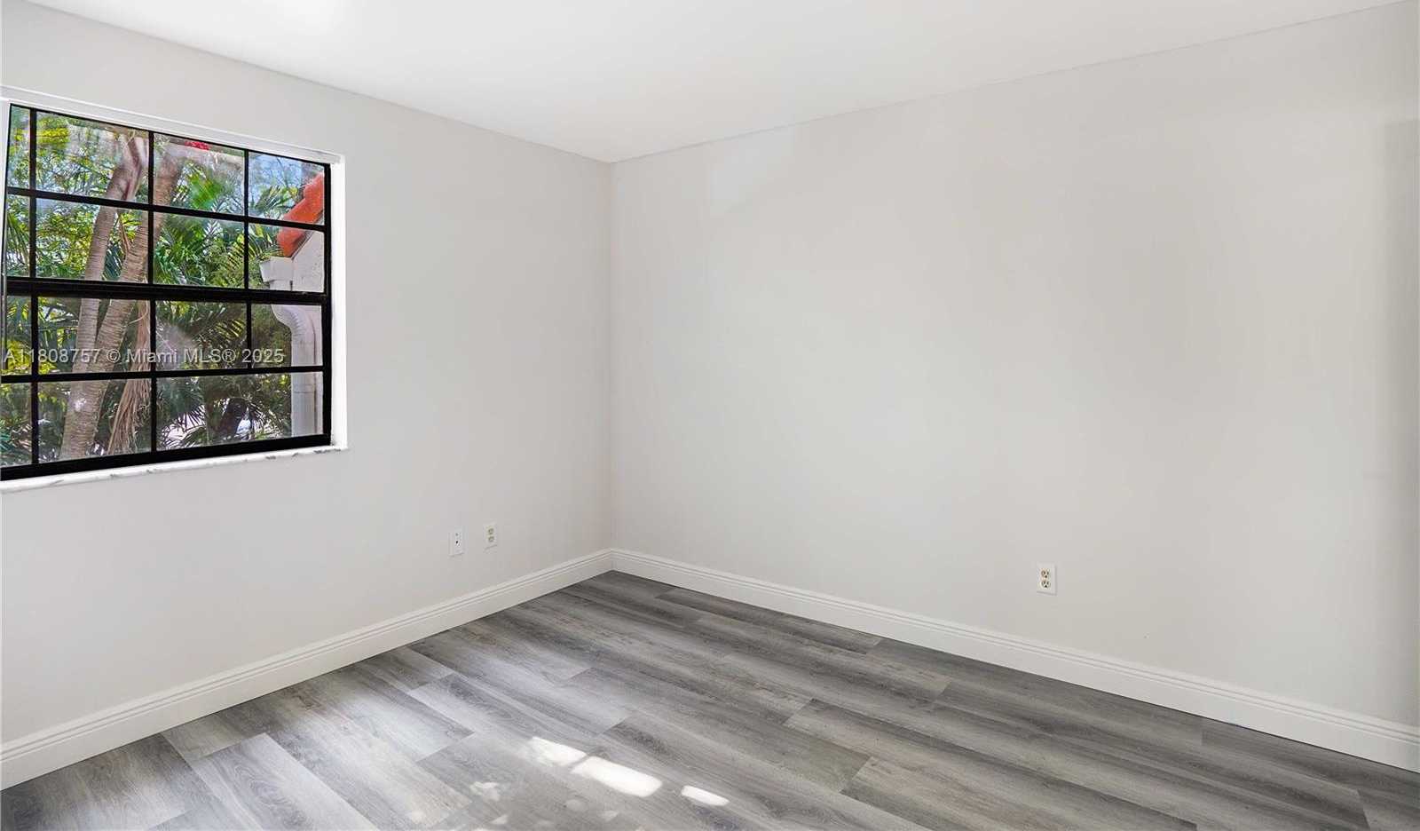 Small Image of 3570 MAGELLAN CIR #228-2, Aventura Number 28