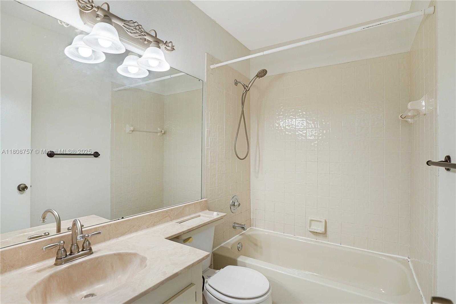 Small Image of 3570 MAGELLAN CIR #228-2, Aventura Number 31