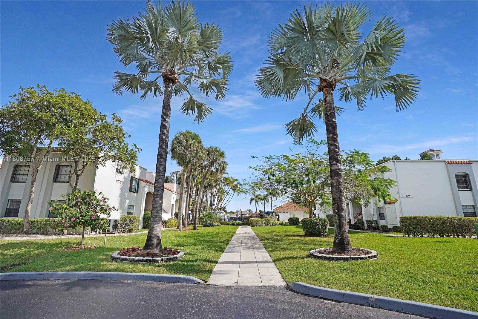 Small Image of 3570 MAGELLAN CIR #228-2, Aventura Number 39
