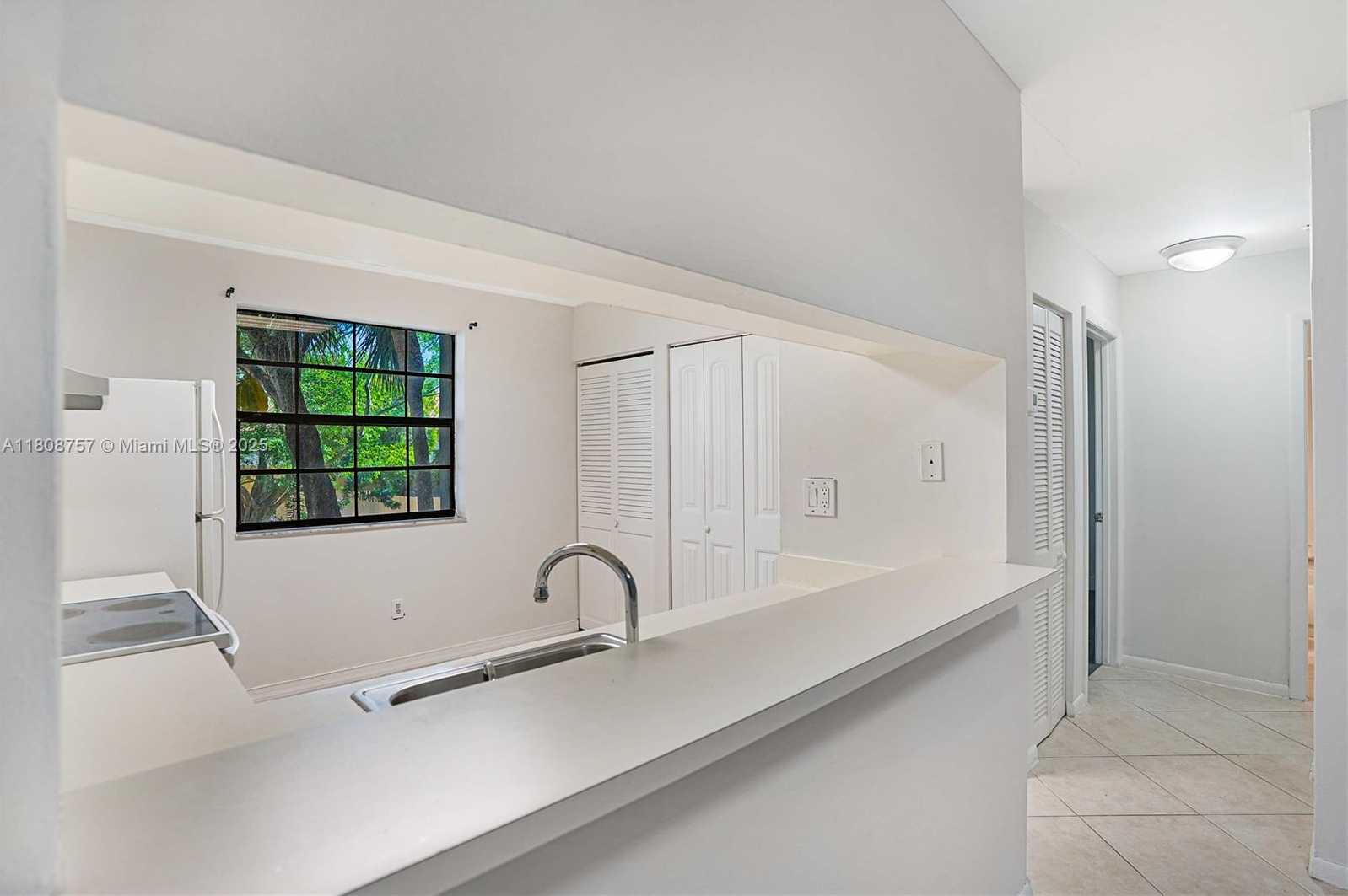 Small Image of 3570 MAGELLAN CIR #228-2, Aventura Number 8