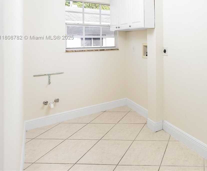 Small Image of 3958 SOUTH WEST 2 ST, Miami Number 12