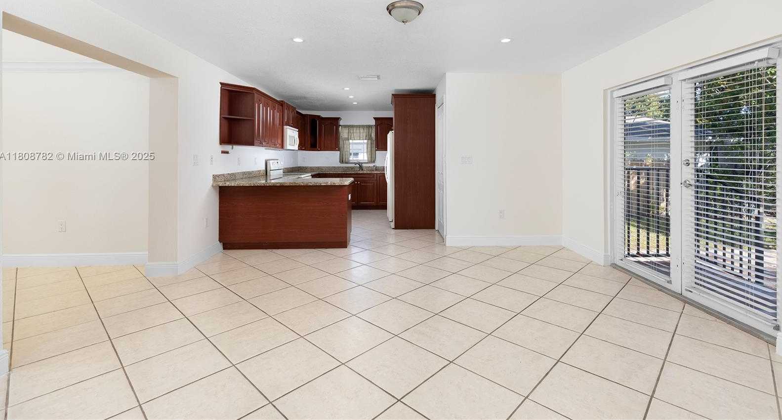 Small Image of 3958 SOUTH WEST 2 ST, Miami Number 7