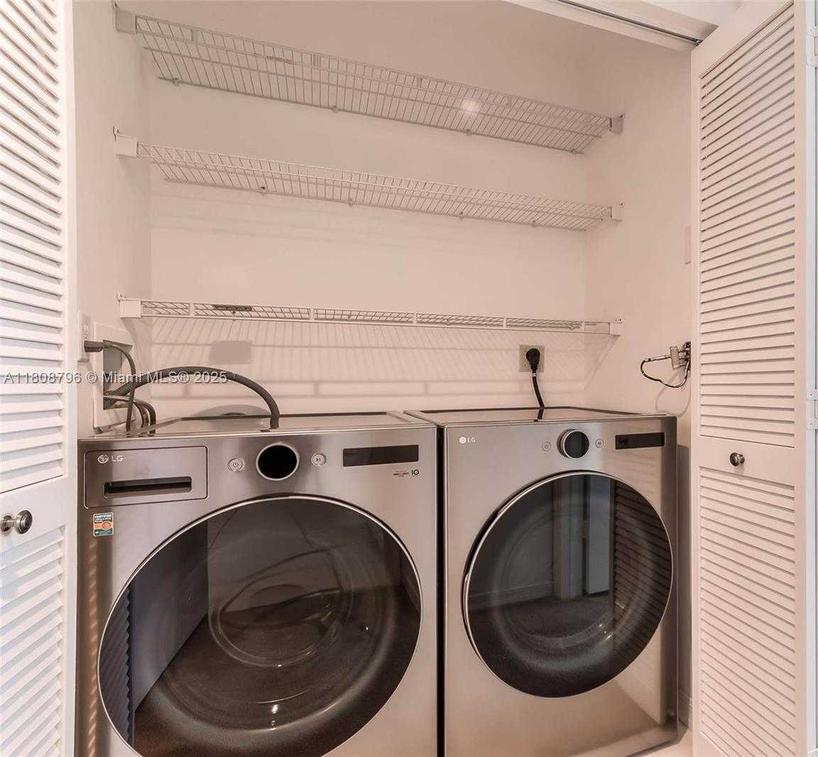 Small Image of 90 ALTON RD #1209, Miami Beach Number 13
