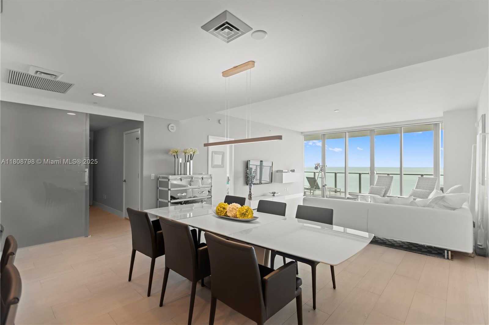 Small Image of 350 OCEAN DR #904N, Key Biscayne Number 14