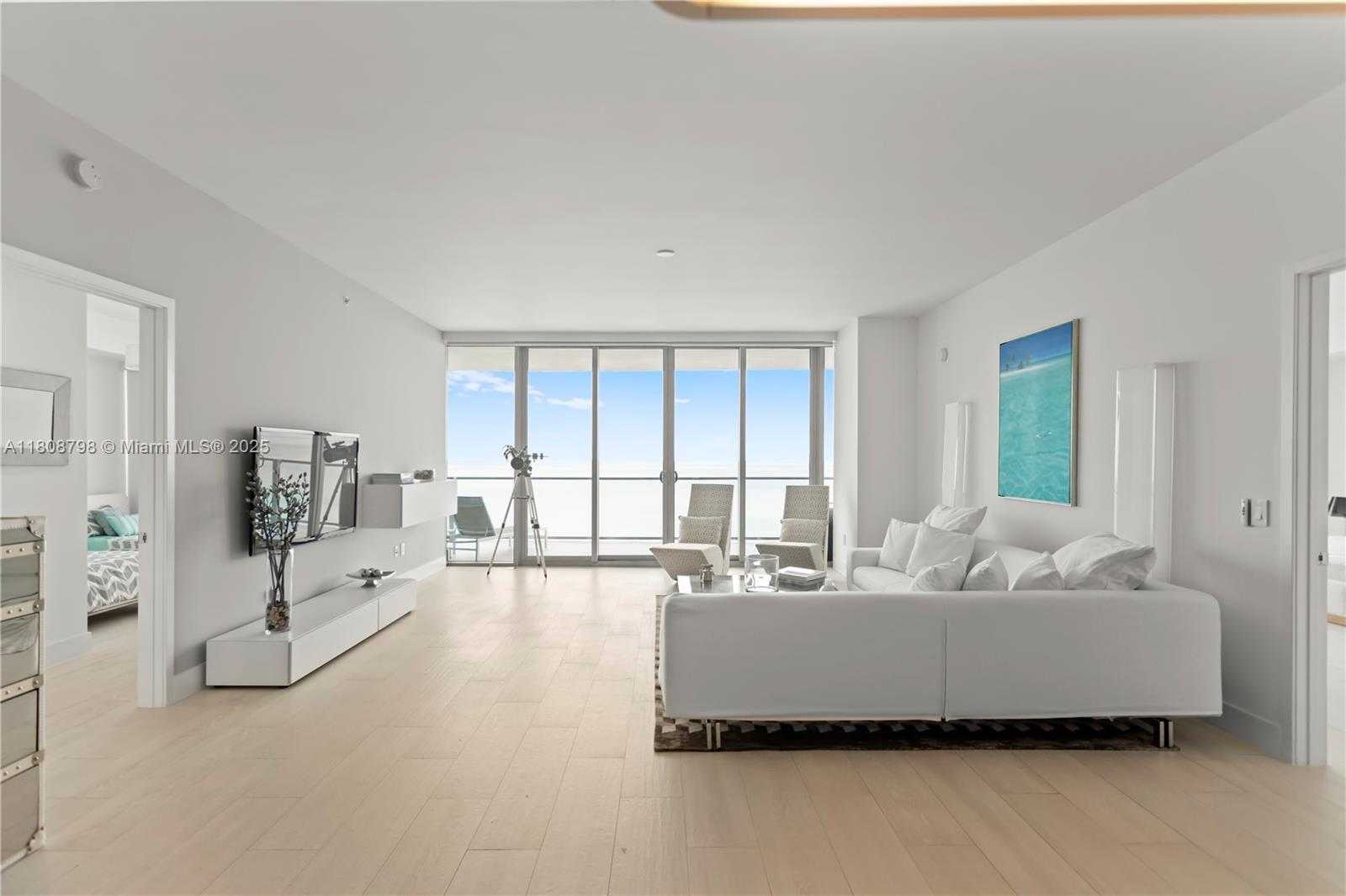Small Image of 350 OCEAN DR #904N, Key Biscayne Number 18