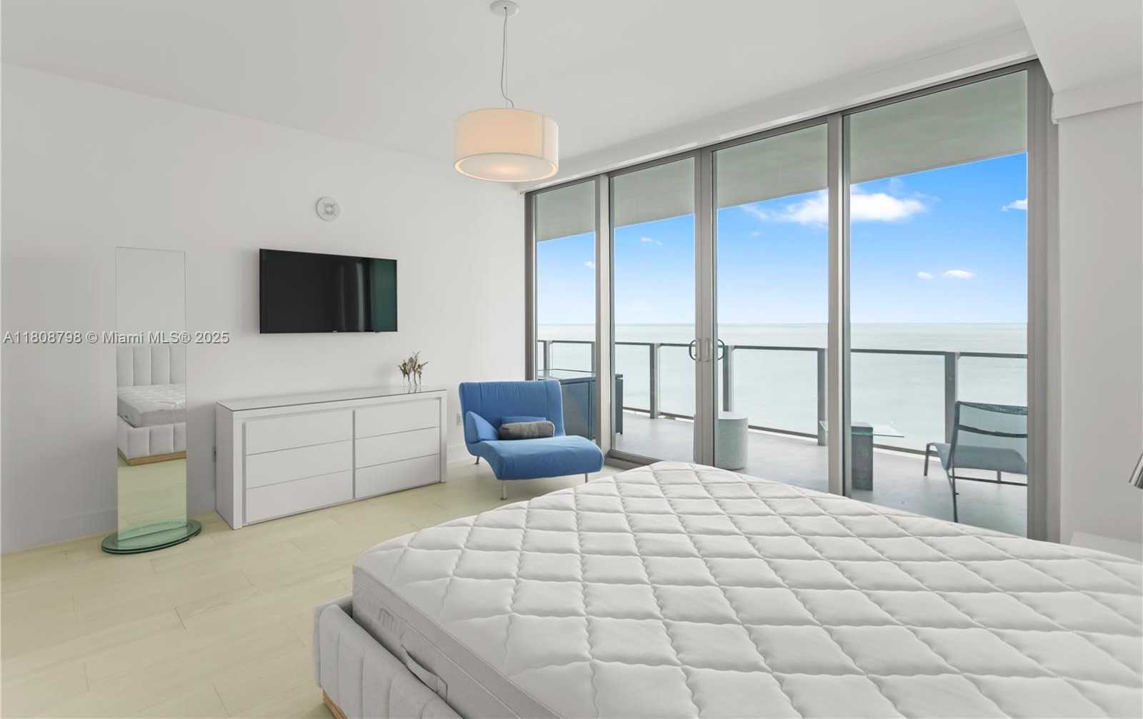 Small Image of 350 OCEAN DR #904N, Key Biscayne Number 38