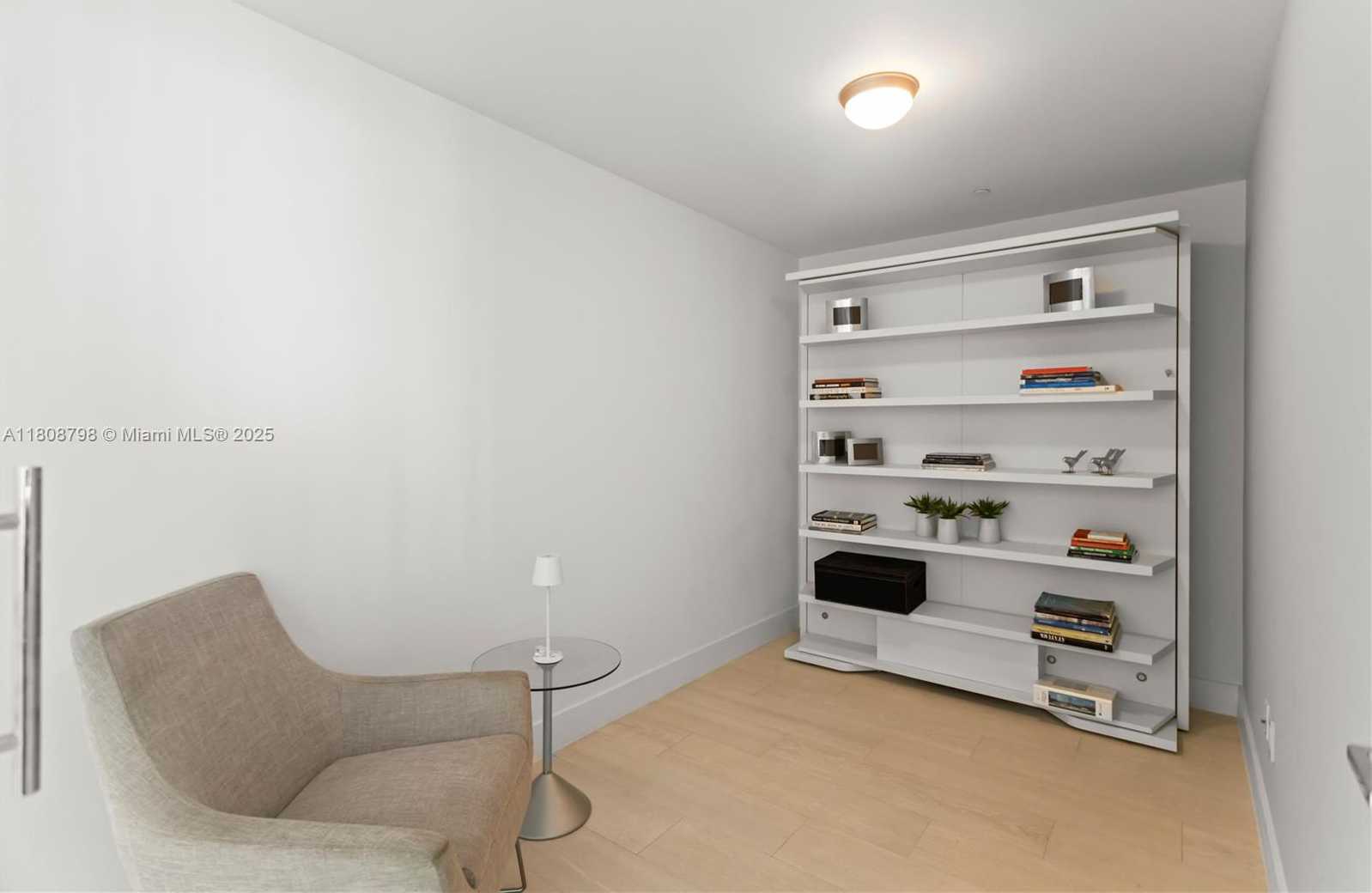 Small Image of 350 OCEAN DR #904N, Key Biscayne Number 48