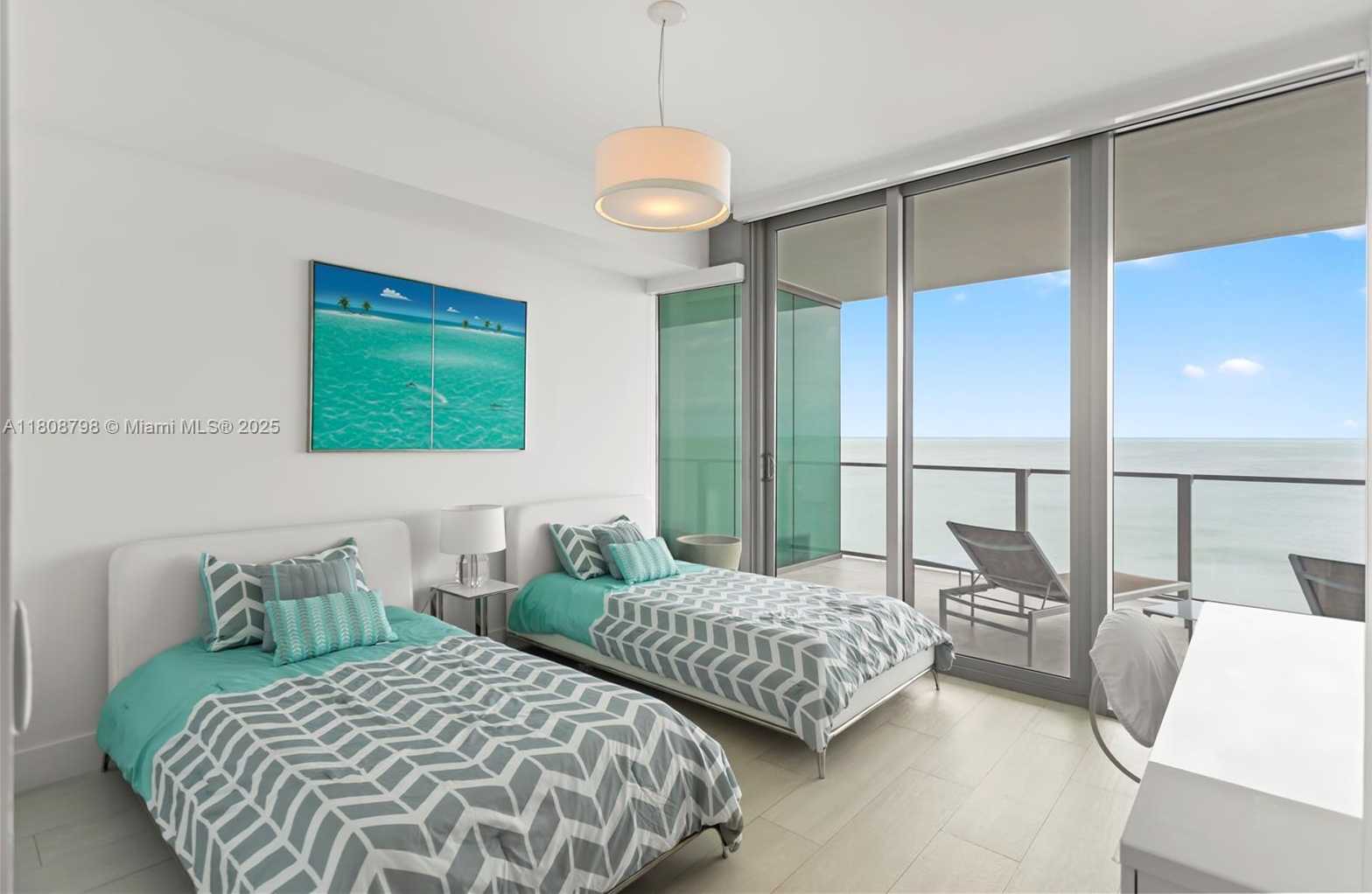 Small Image of 350 OCEAN DR #904N, Key Biscayne Number 52