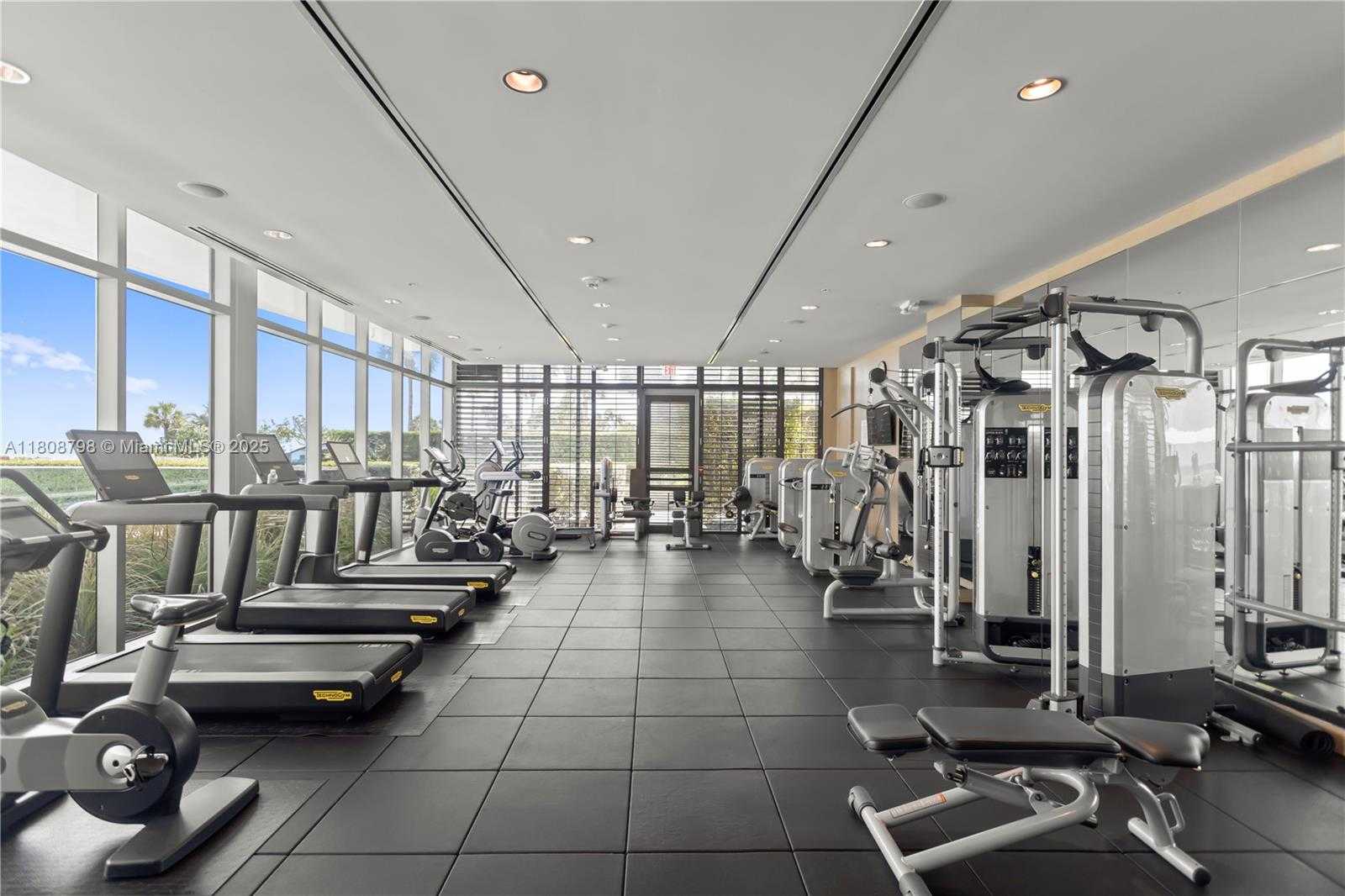 Small Image of 350 OCEAN DR #904N, Key Biscayne Number 9