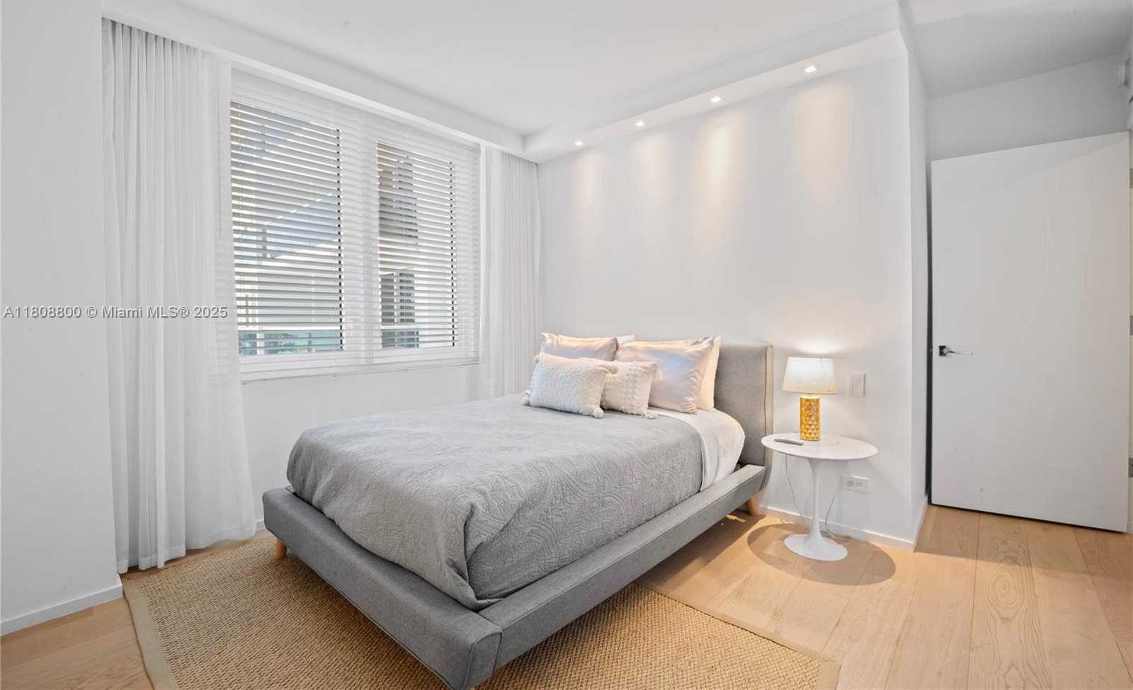 Small Image of 2301 COLLINS AVE #624, Miami Beach Number 17