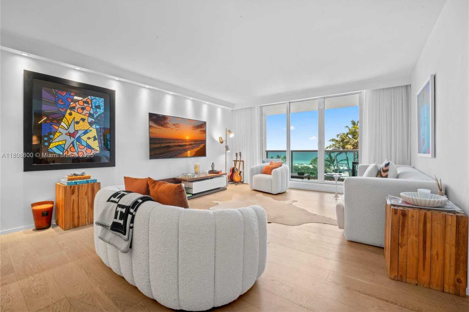 Small Image of 2301 COLLINS AVE #624, Miami Beach Number 2