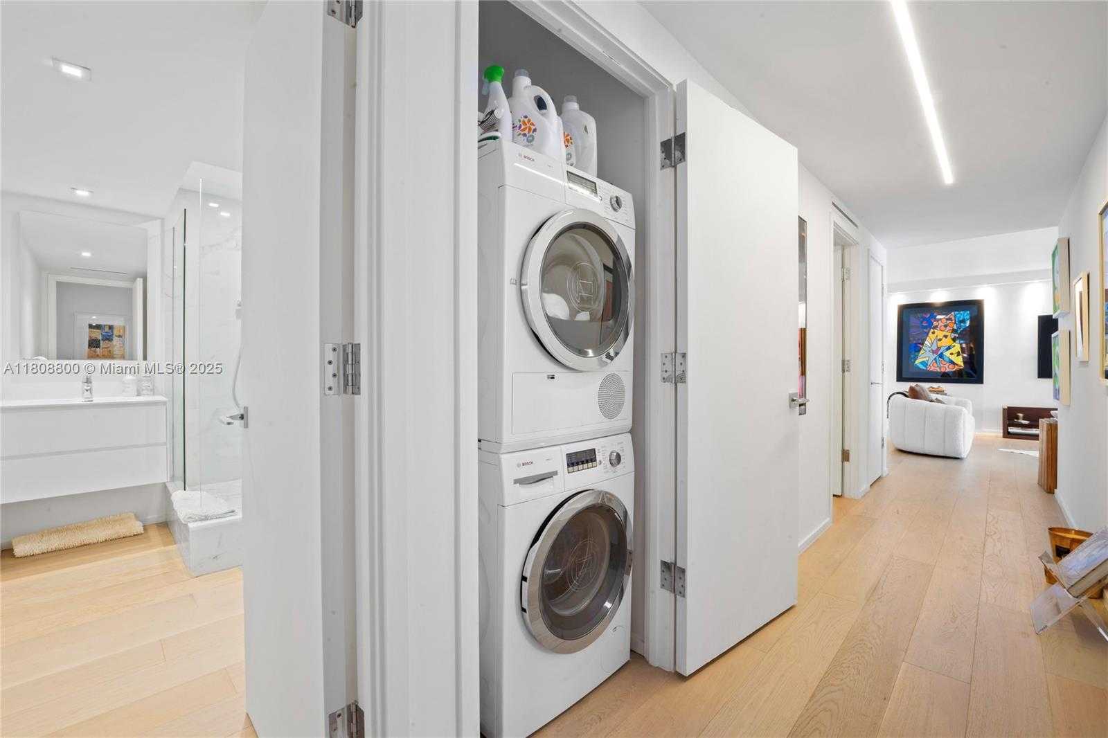 Small Image of 2301 COLLINS AVE #624, Miami Beach Number 24