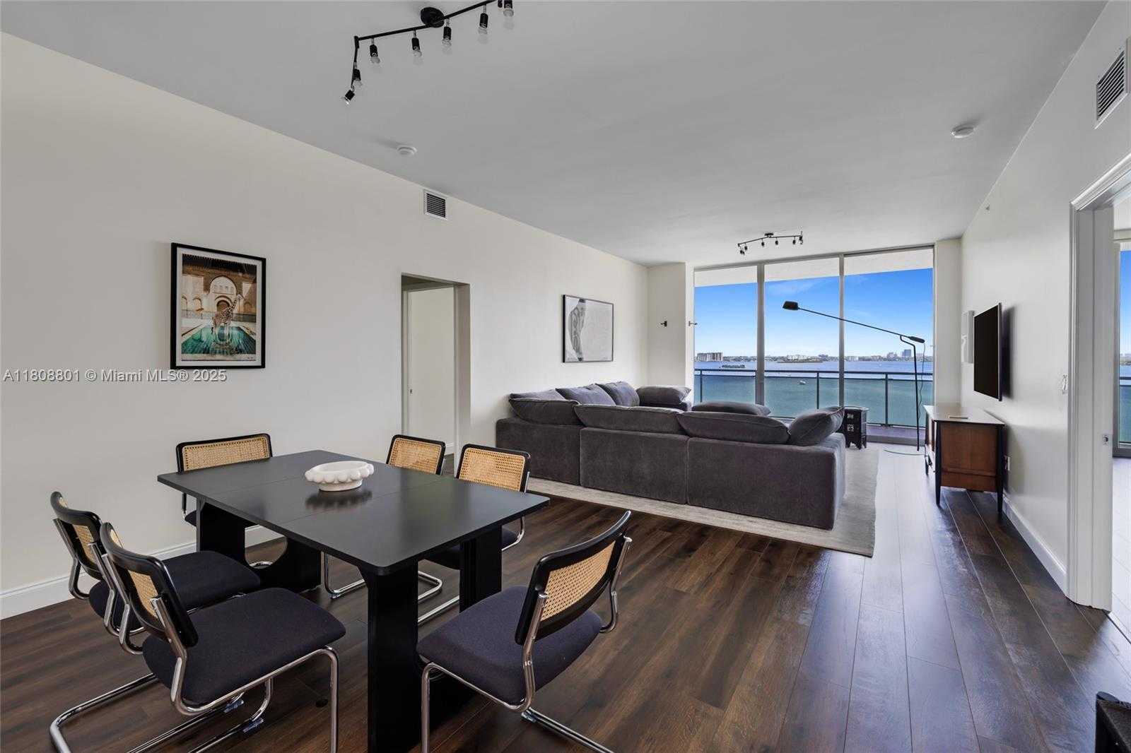 Small Image of 7901 HISPANOLA AVE #1605, North Bay Village Number 13