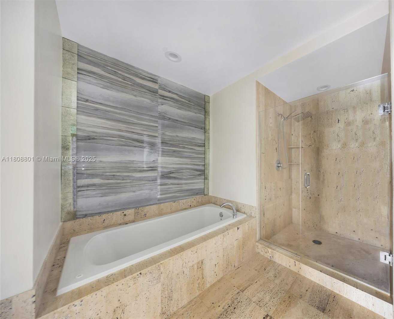 Small Image of 7901 HISPANOLA AVE #1605, North Bay Village Number 23