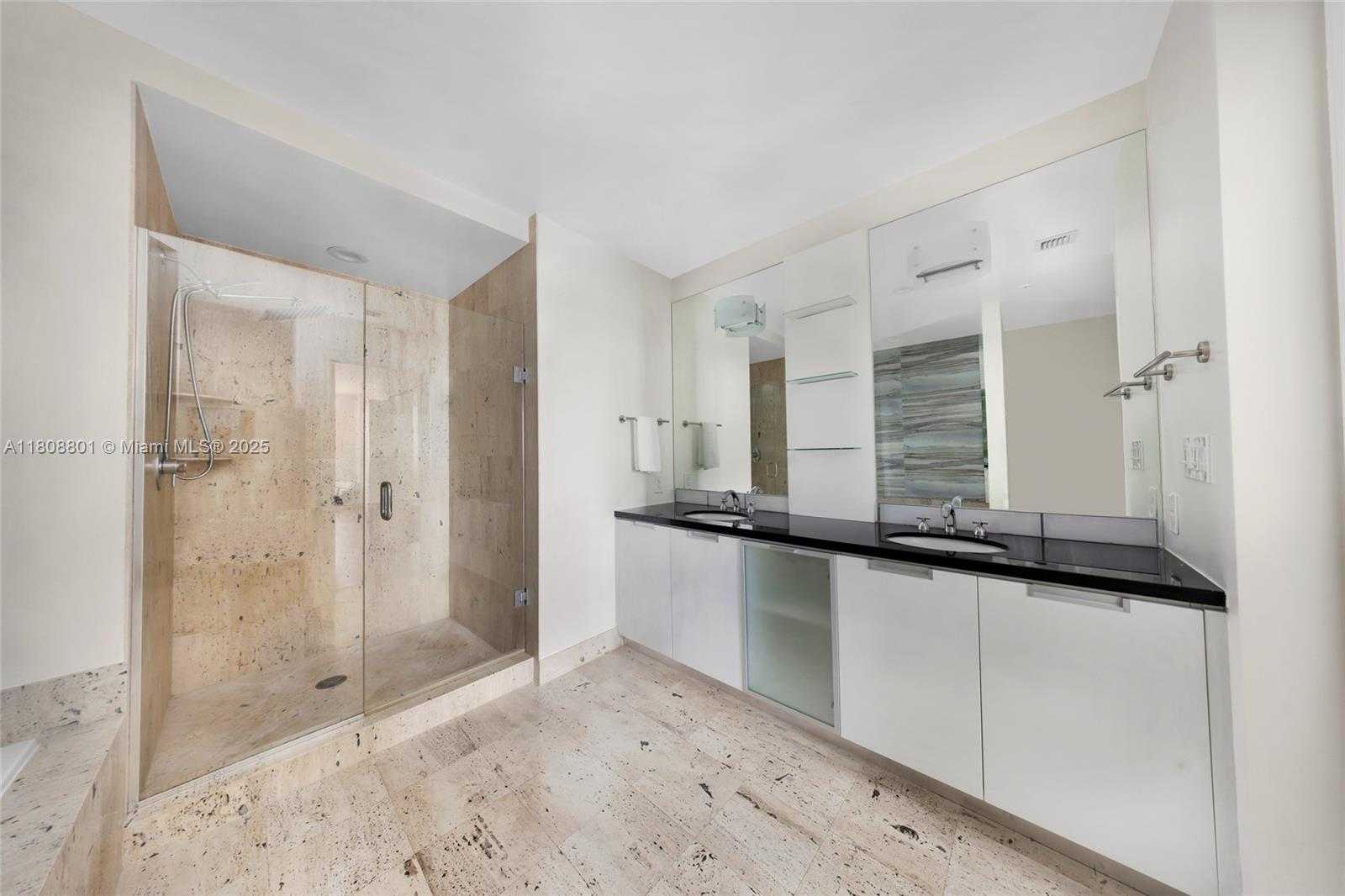 Small Image of 7901 HISPANOLA AVE #1605, North Bay Village Number 24