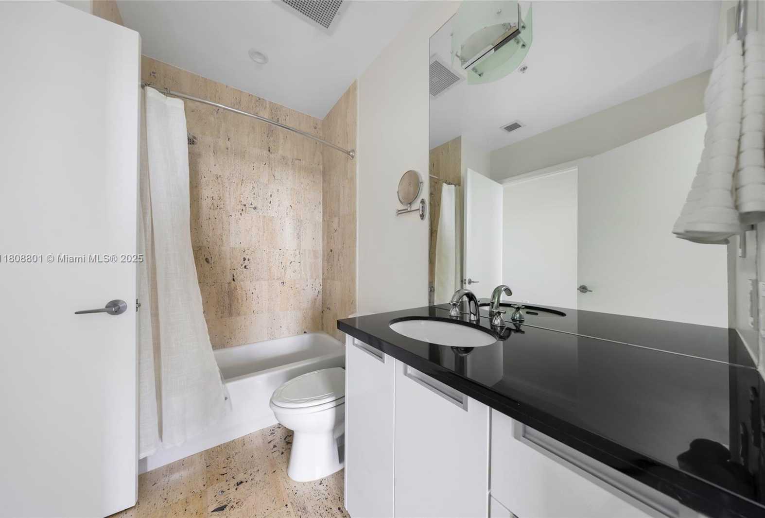 Small Image of 7901 HISPANOLA AVE #1605, North Bay Village Number 29