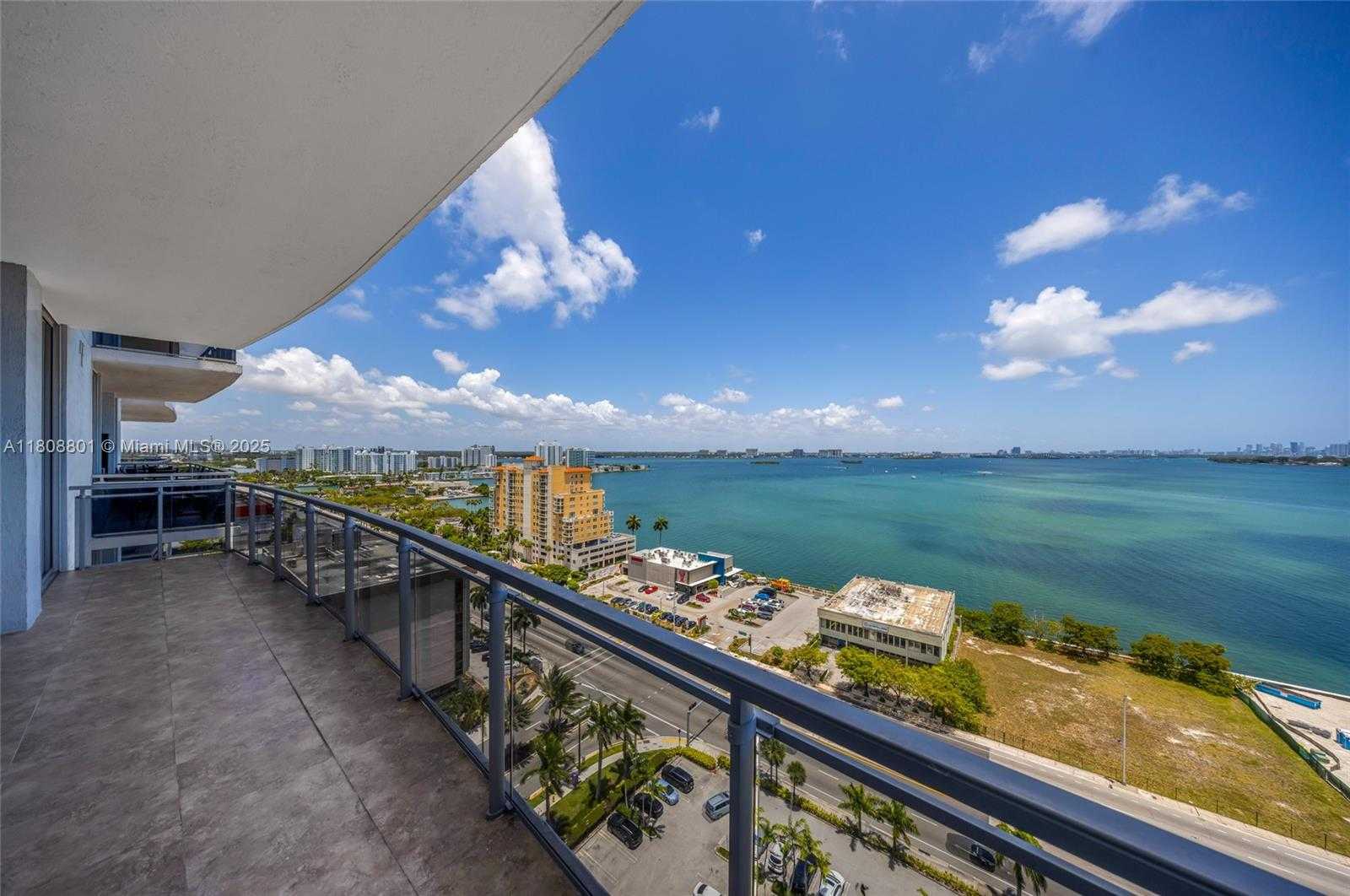 Small Image of 7901 HISPANOLA AVE #1605, North Bay Village Number 30