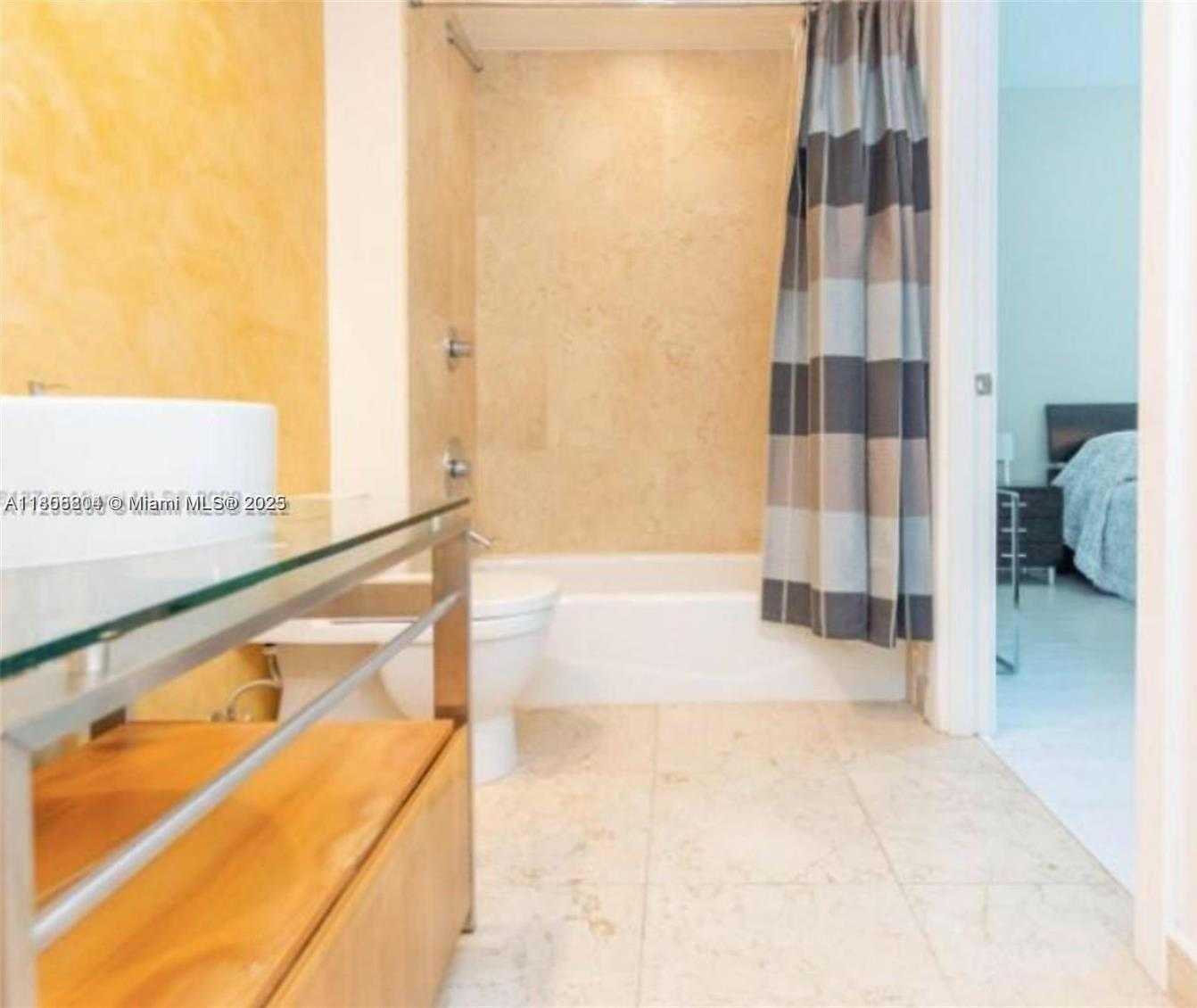 Small Image of 6000 COLLINS AVE #146, Miami Beach Number 11