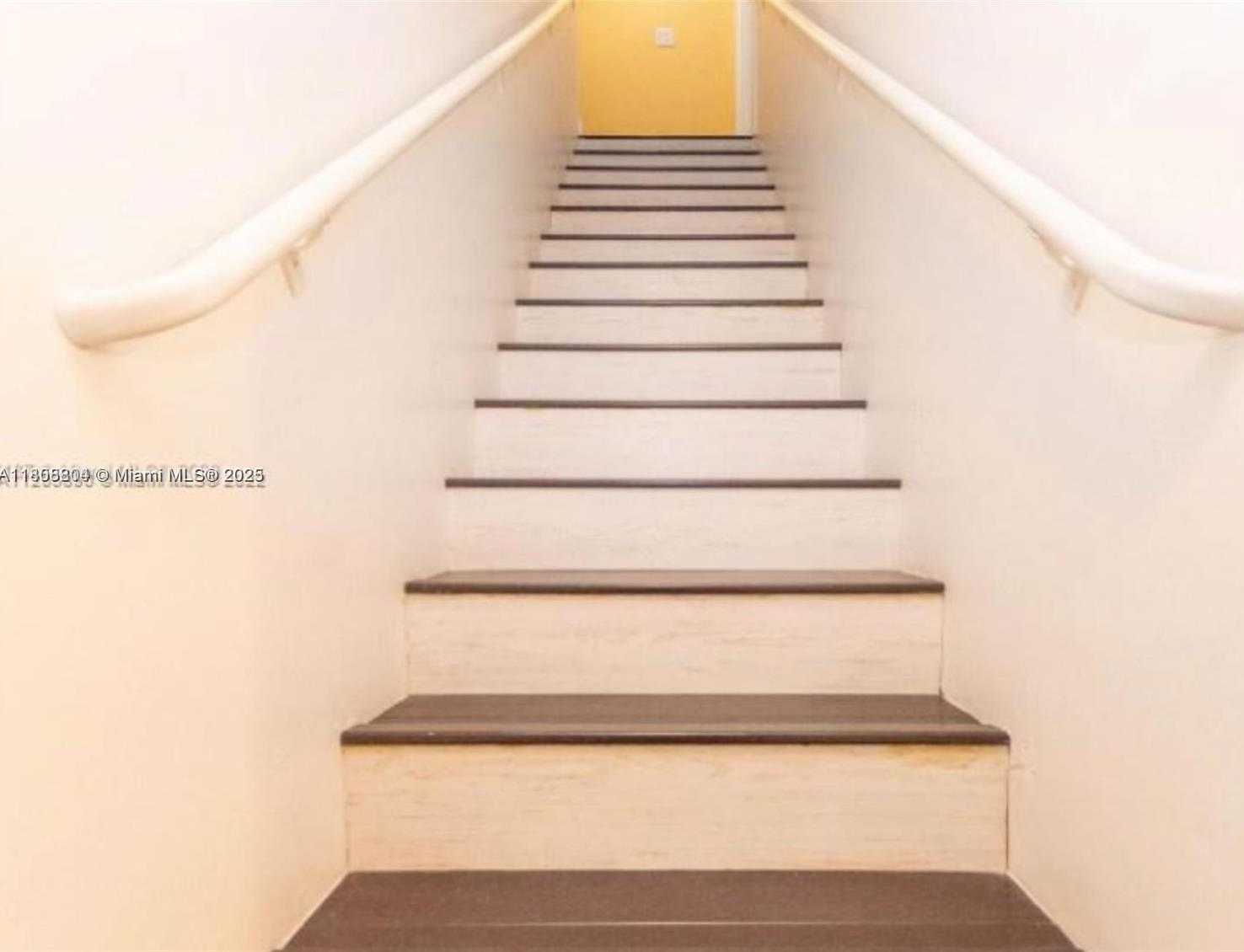 Small Image of 6000 COLLINS AVE #146, Miami Beach Number 8