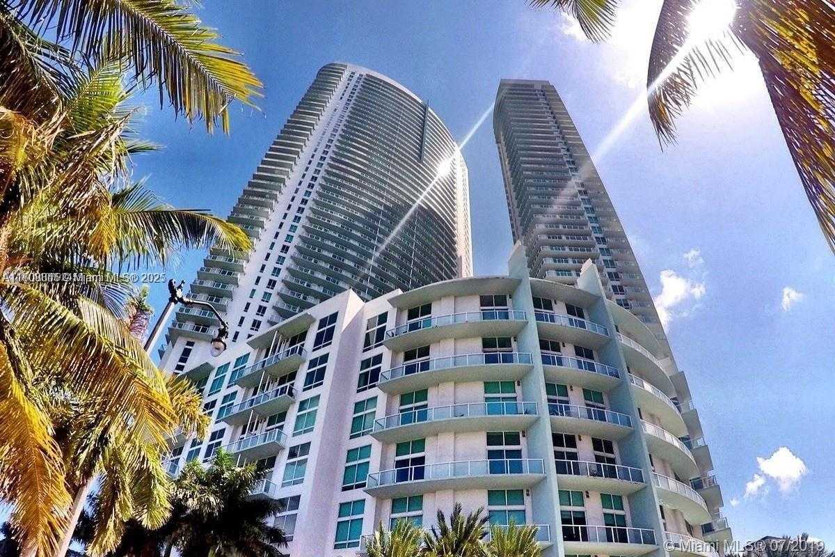 Small Image of 1900 NORTH BAYSHORE DR #2005, Miami Number 10