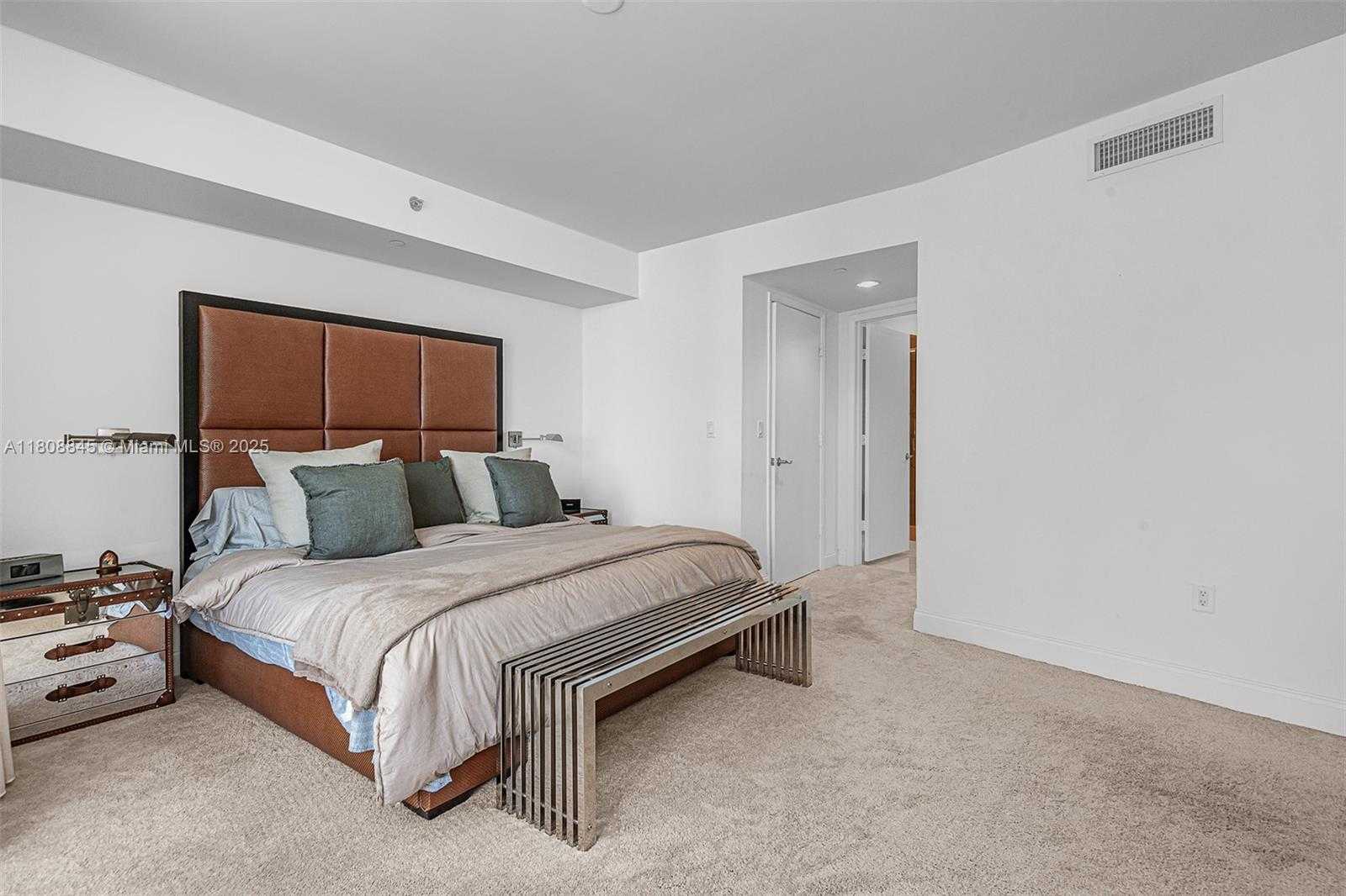 Small Image of 17201 COLLINS AVE #1603, Sunny Isles Beach Number 24