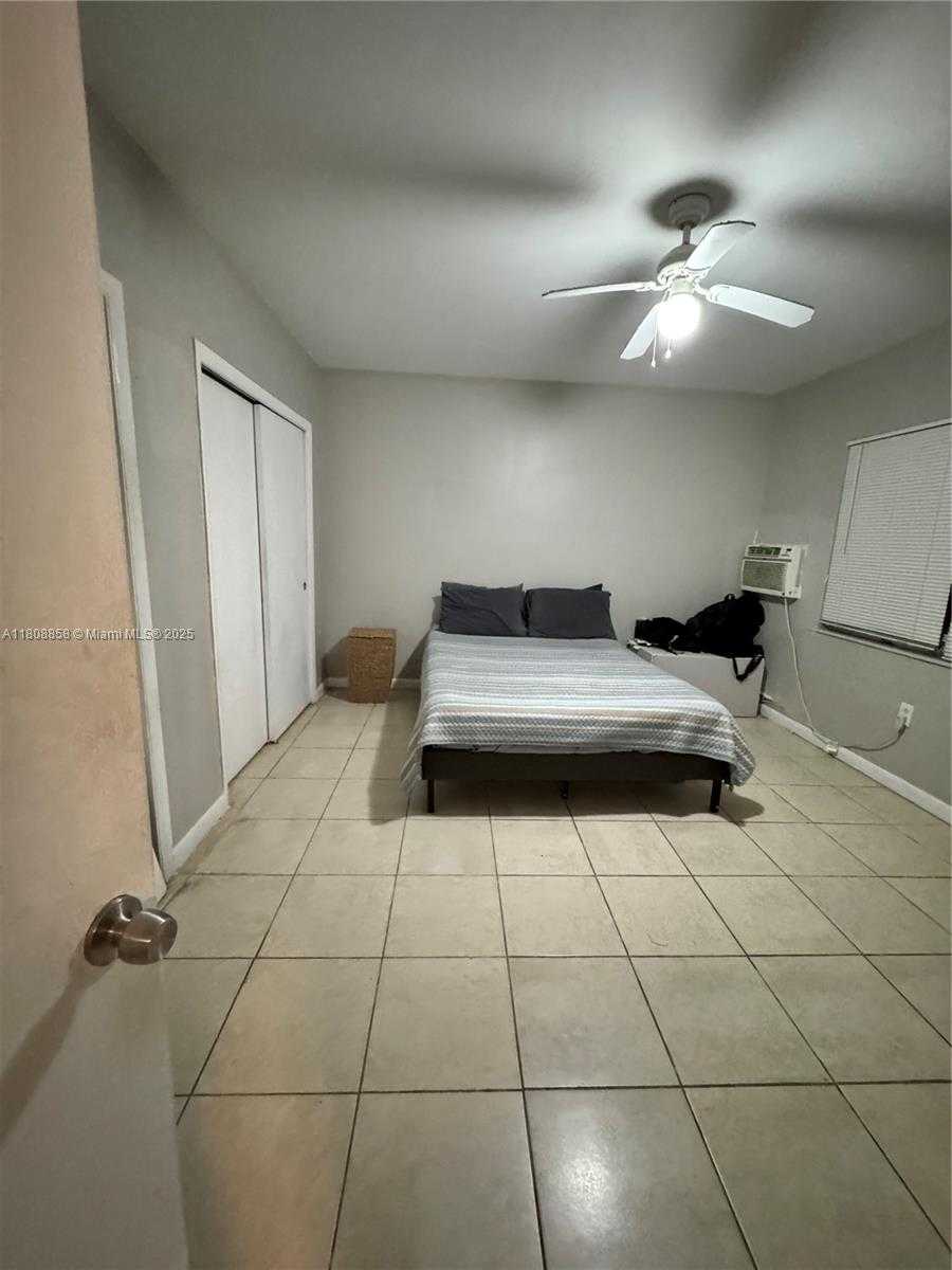 Small Image of 7311 GARY AVE #5, Miami Beach Number 7