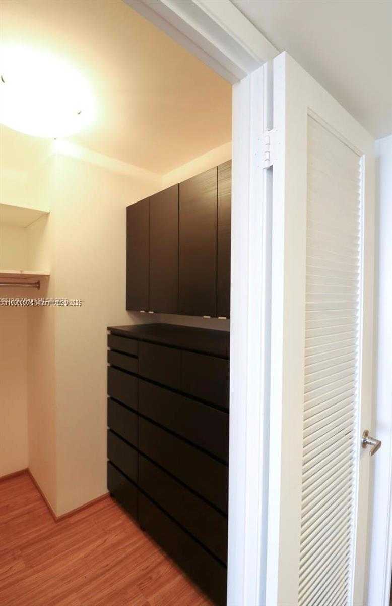 Small Image of 18071 BISCAYNE BLVD #1803, Aventura Number 10