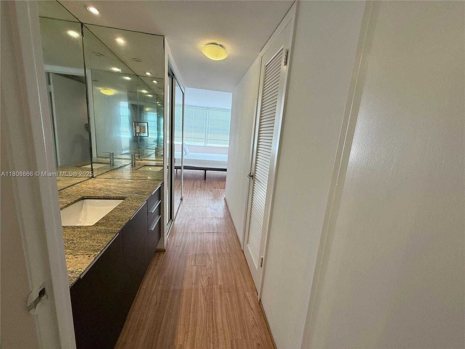 Small Image of 18071 BISCAYNE BLVD #1803, Aventura Number 15