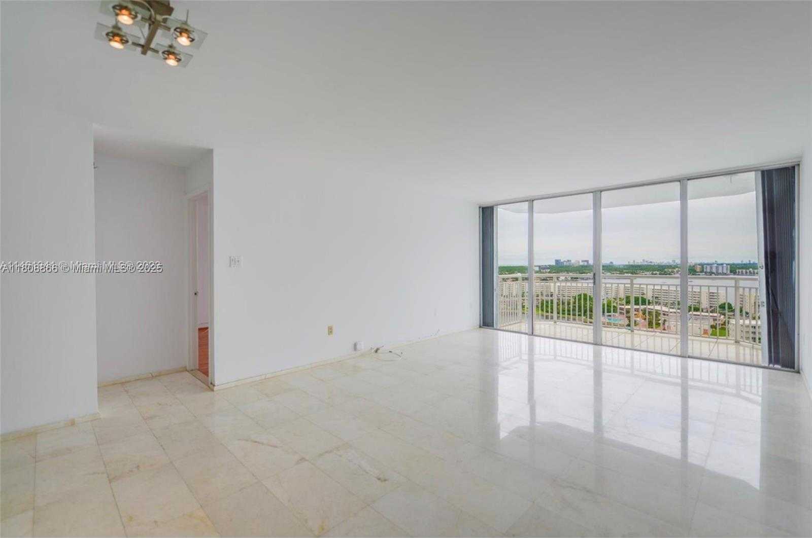 Small Image of 18071 BISCAYNE BLVD #1803, Aventura Number 2