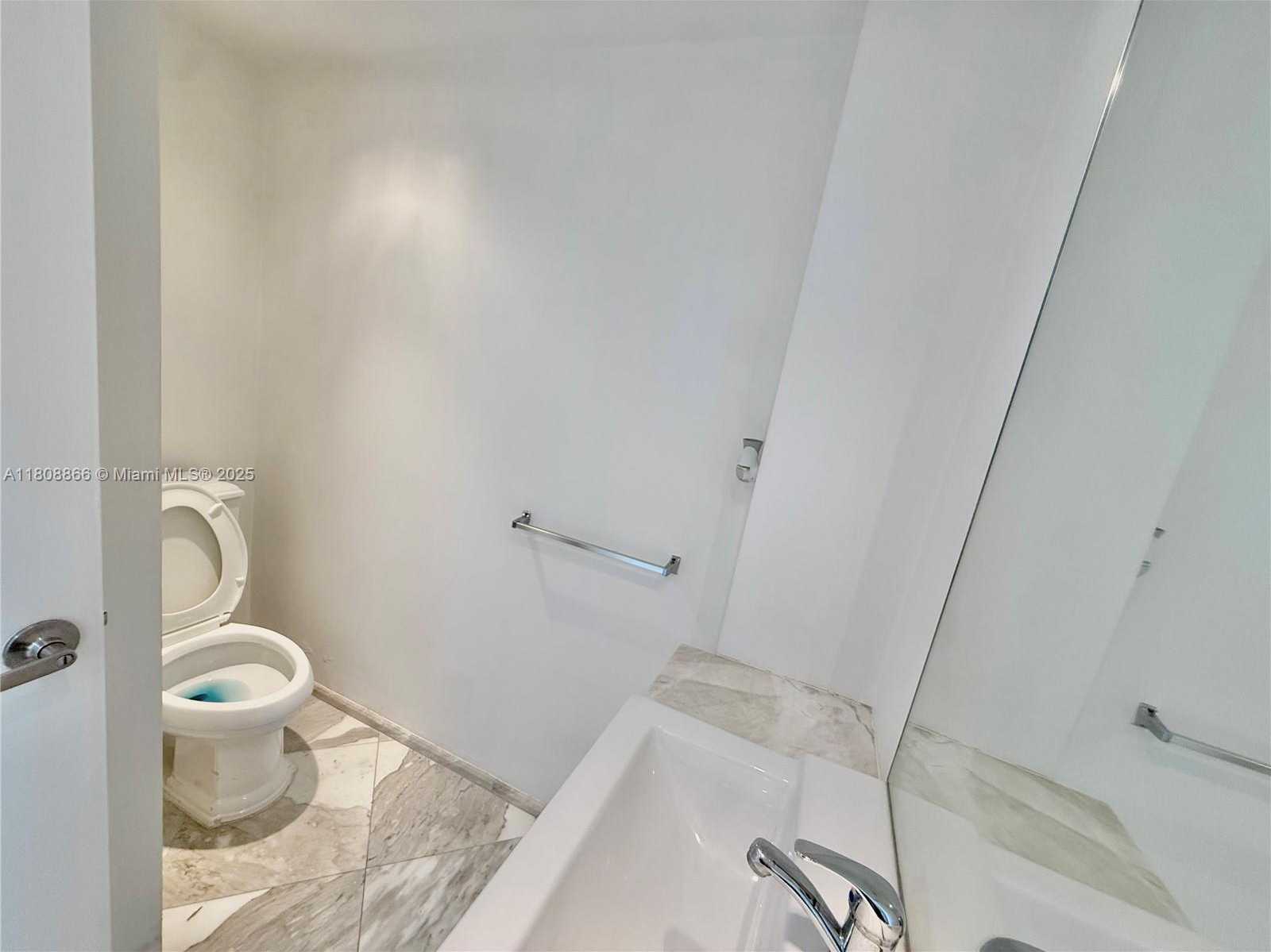 Small Image of 18071 BISCAYNE BLVD #1803, Aventura Number 24