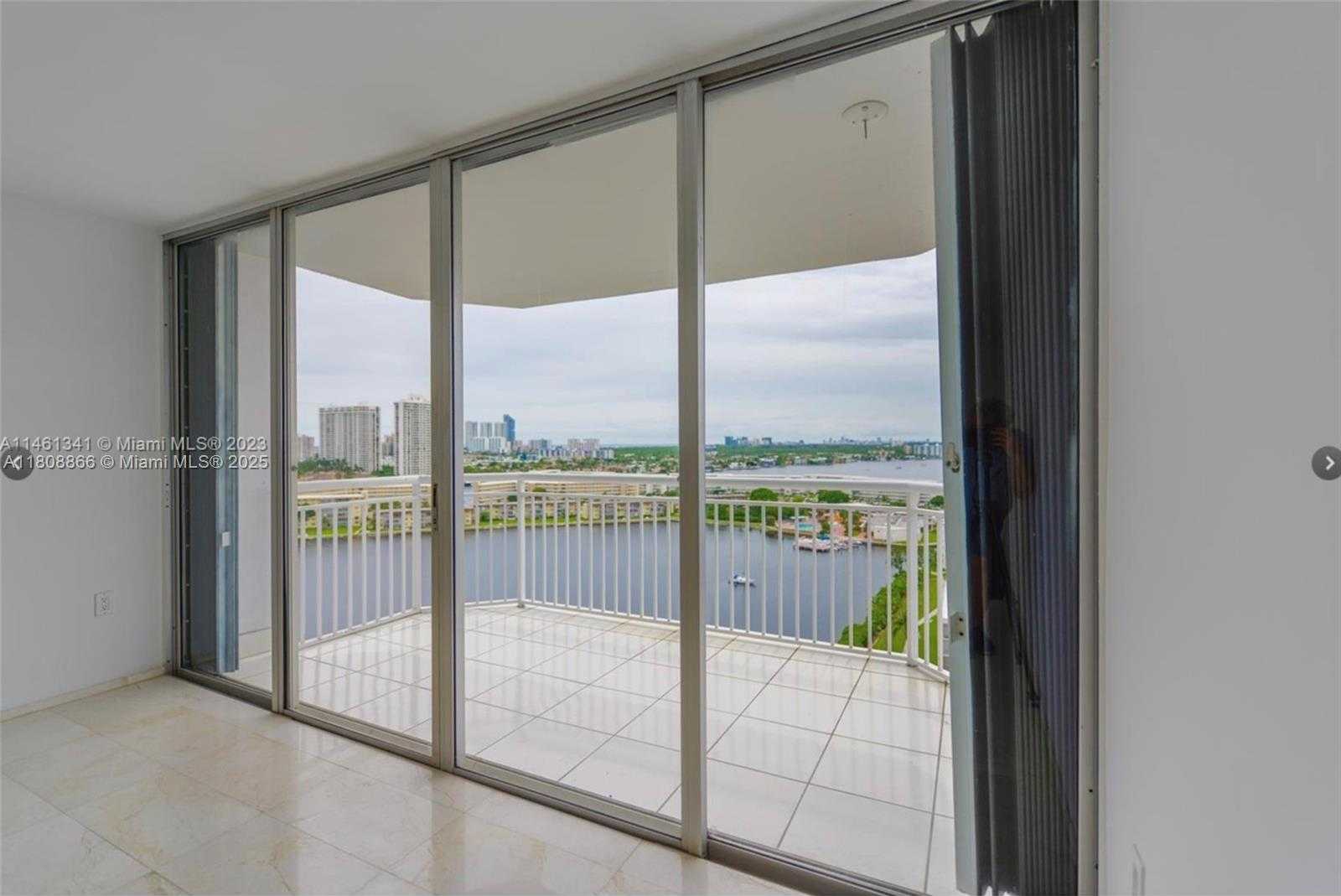 Small Image of 18071 BISCAYNE BLVD #1803, Aventura Number 3