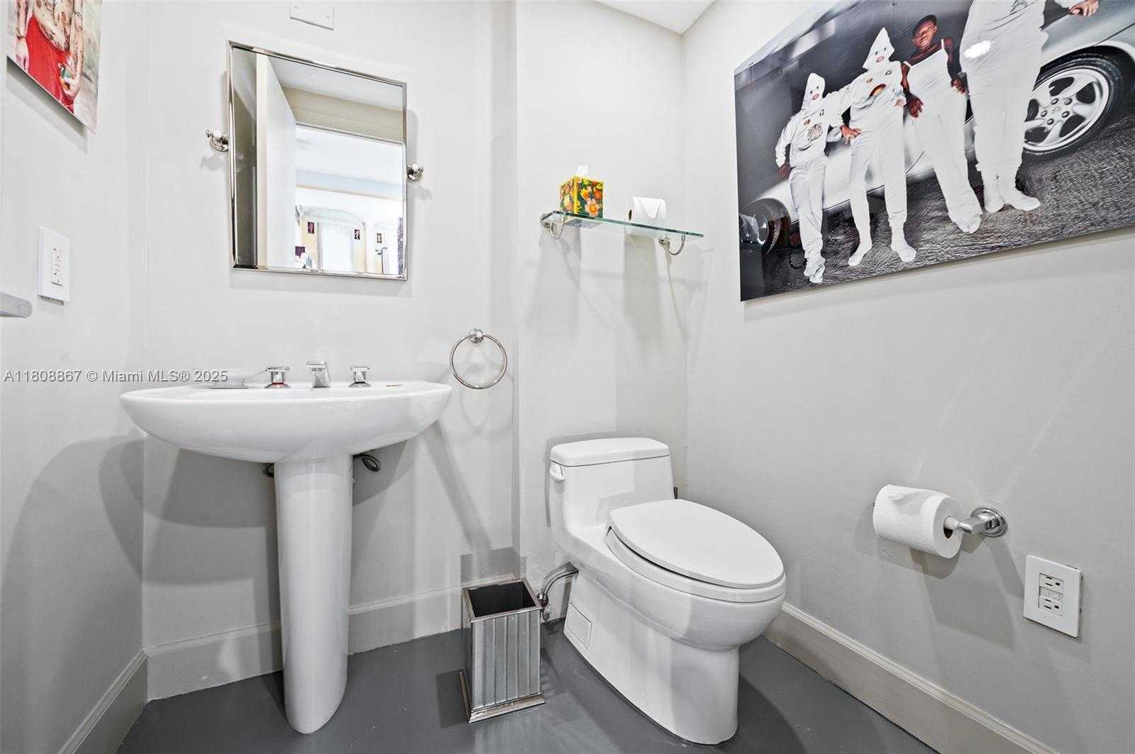 Small Image of 10205 COLLINS AVE #1007, Bal Harbour Number 25