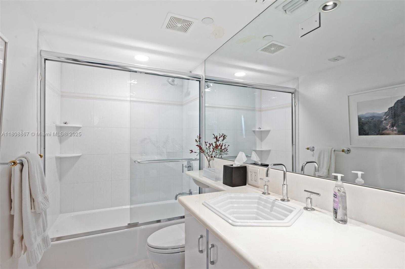 Small Image of 10205 COLLINS AVE #1007, Bal Harbour Number 29