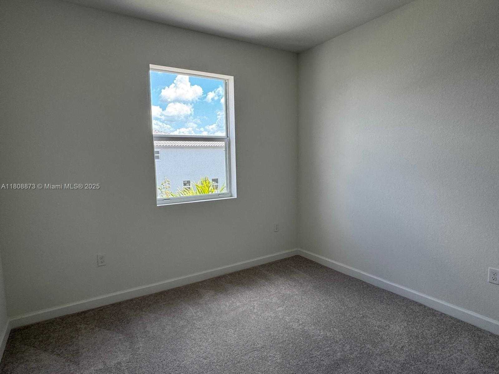 Small Image of 18418 SOUTH WEST 2ND ST, Pembroke Pines Number 3